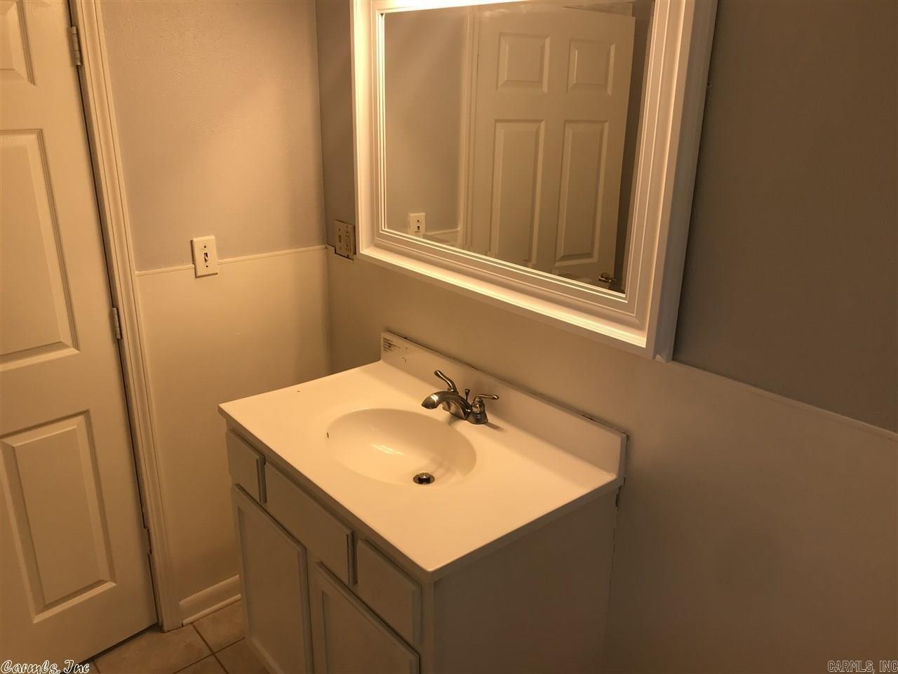 14-10-10 - Residential Lease