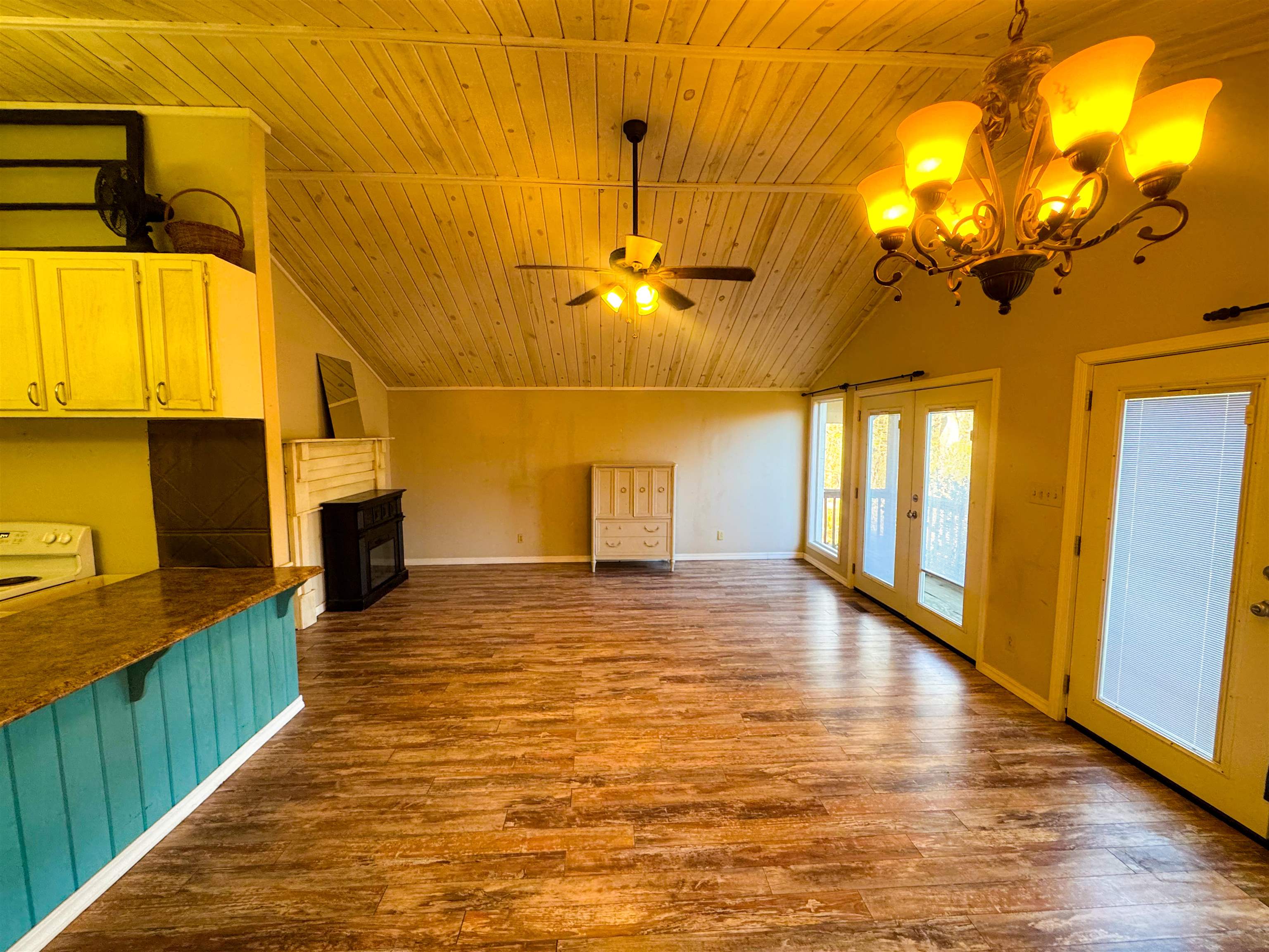 Dakota Second - Residential