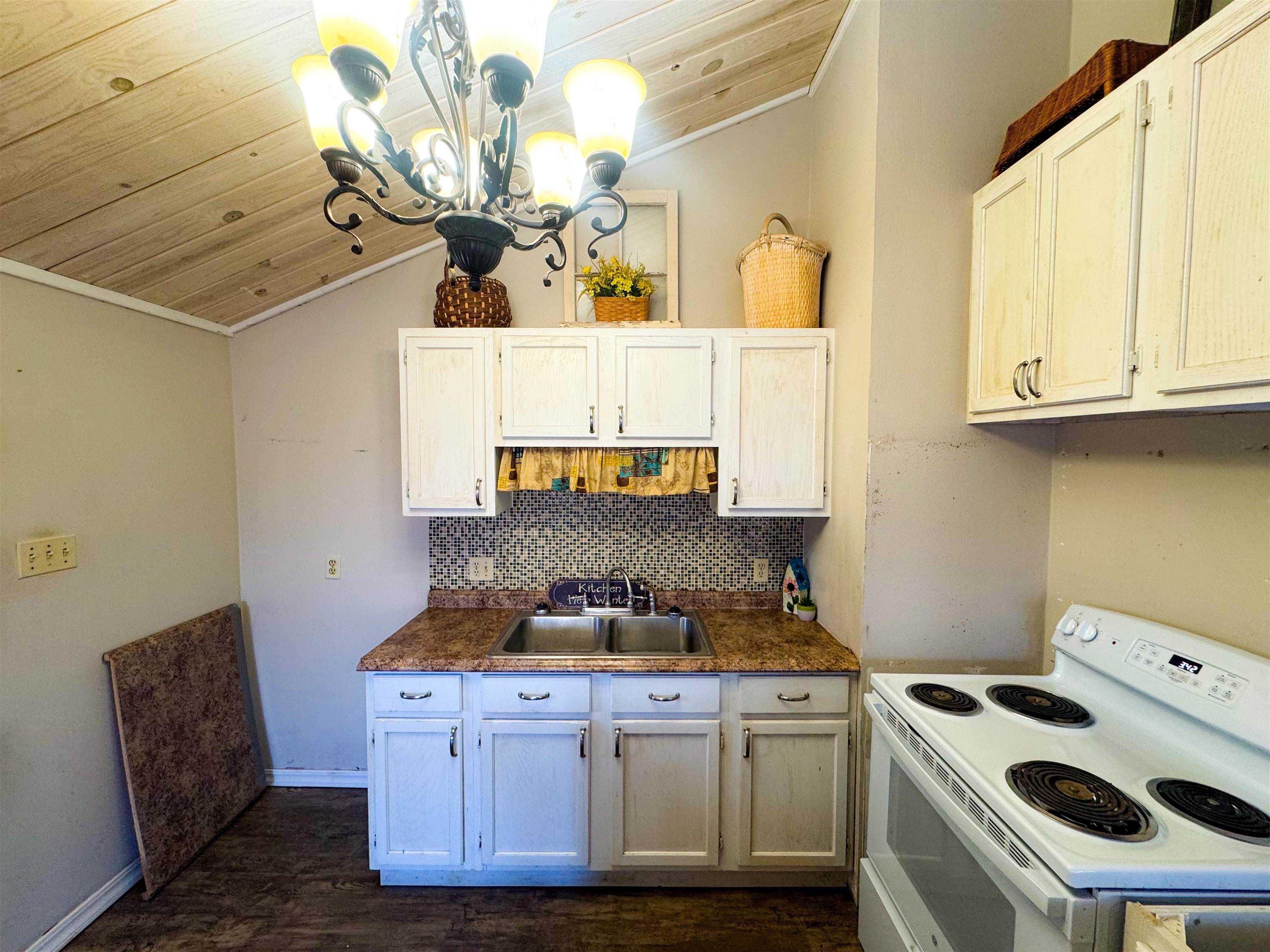 Dakota Second - Residential