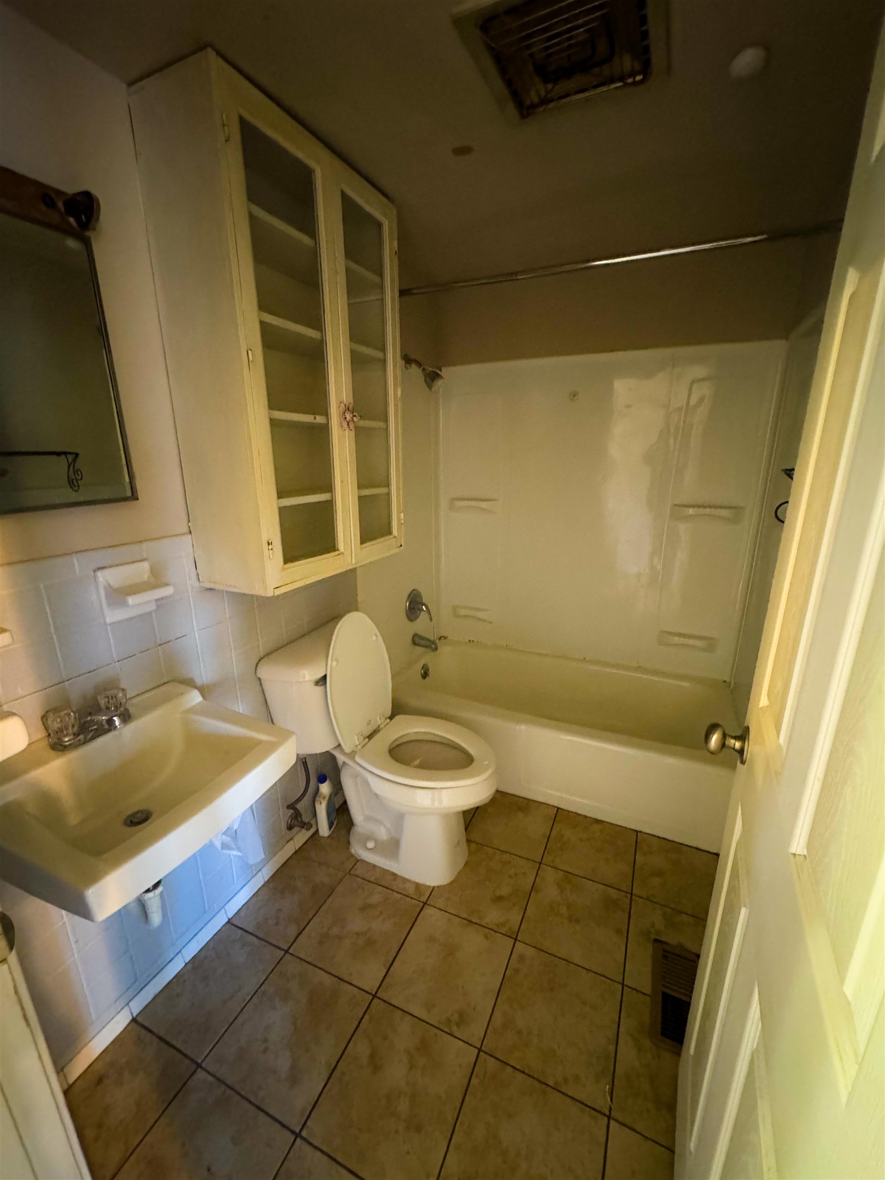 Dakota Second - Residential