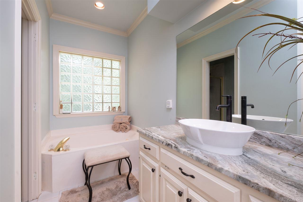 CHENAL VALLEY ABERDEEN - Residential