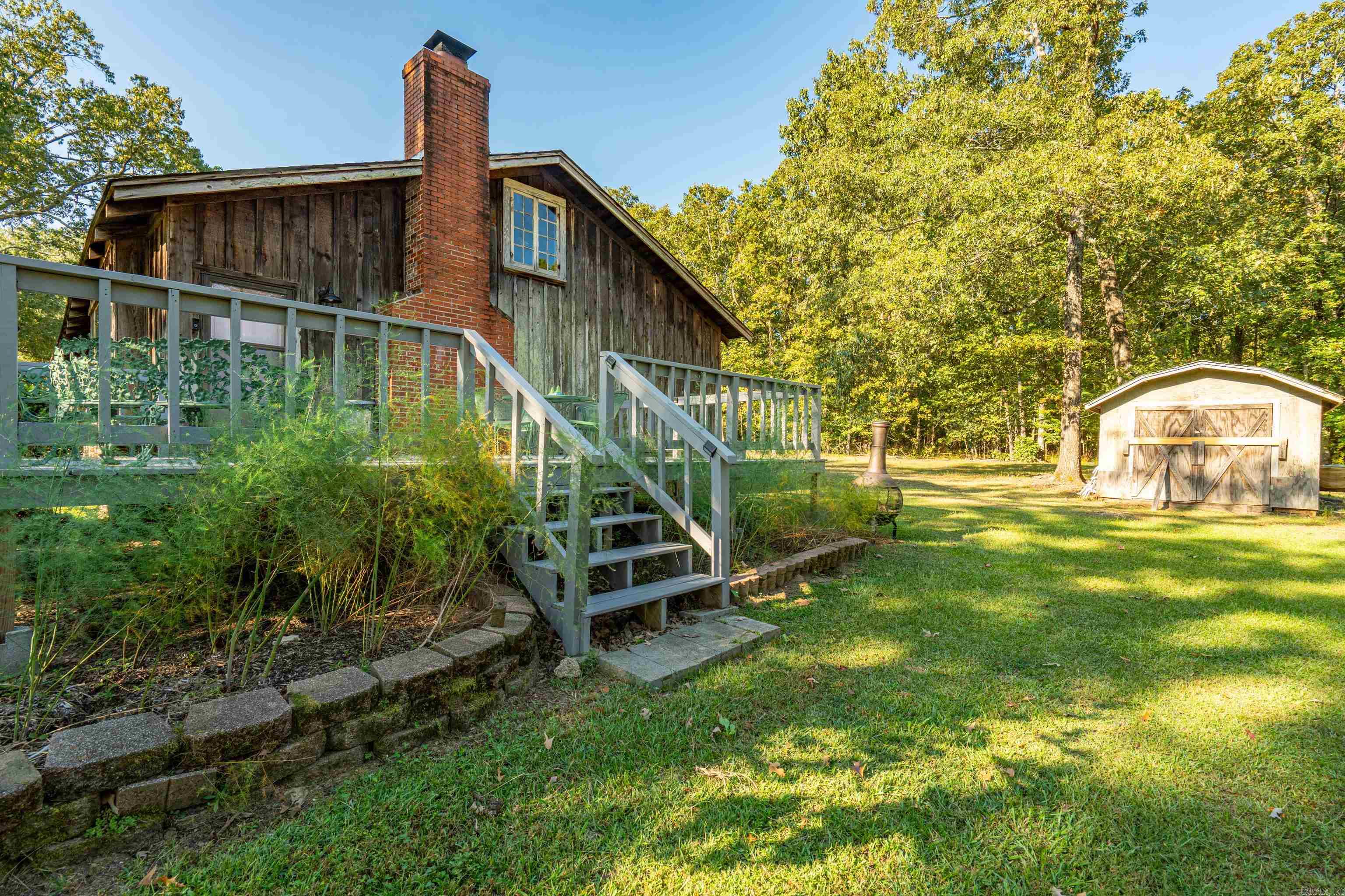 ROLLING HILLS - Residential