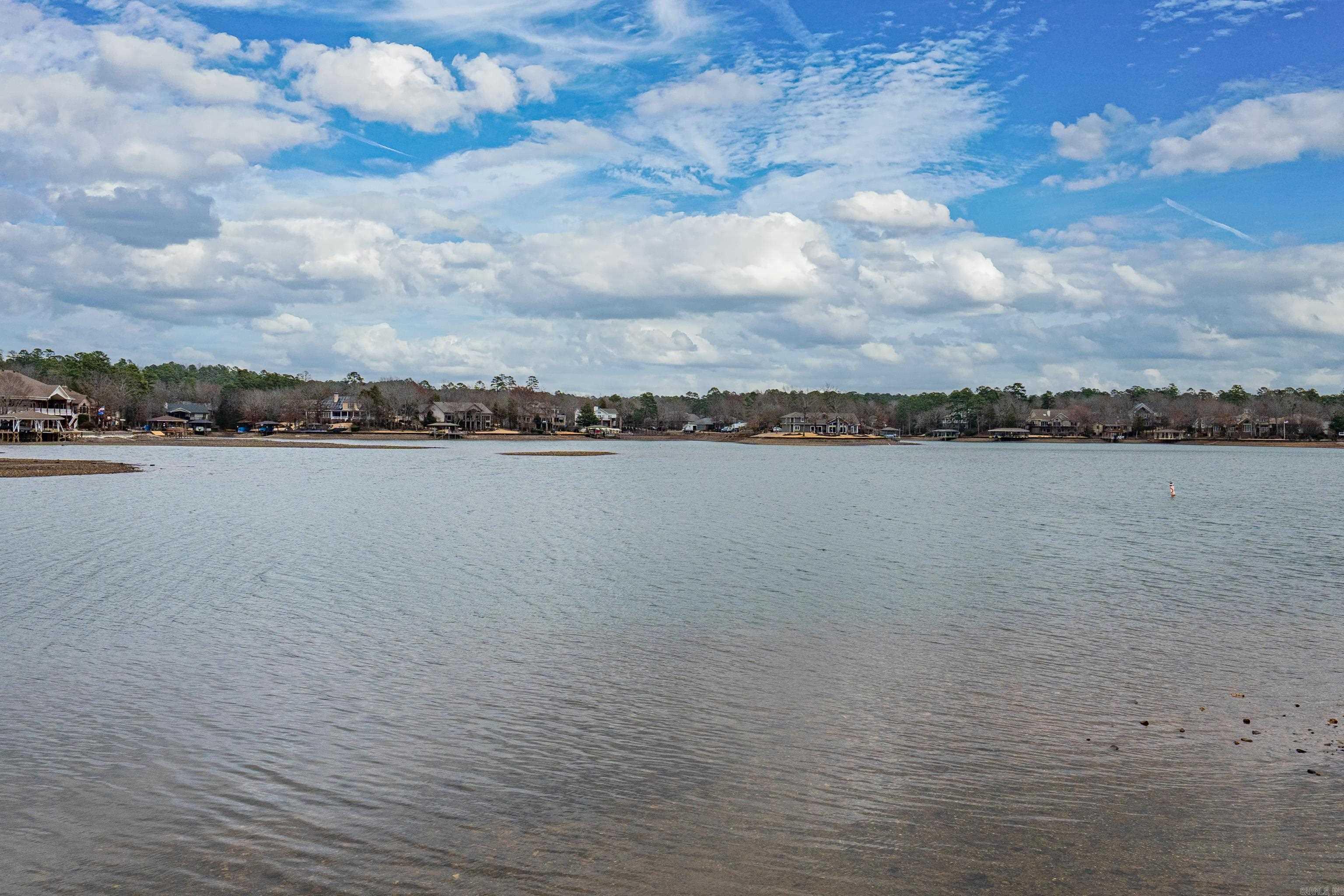 ADORACION - Residential