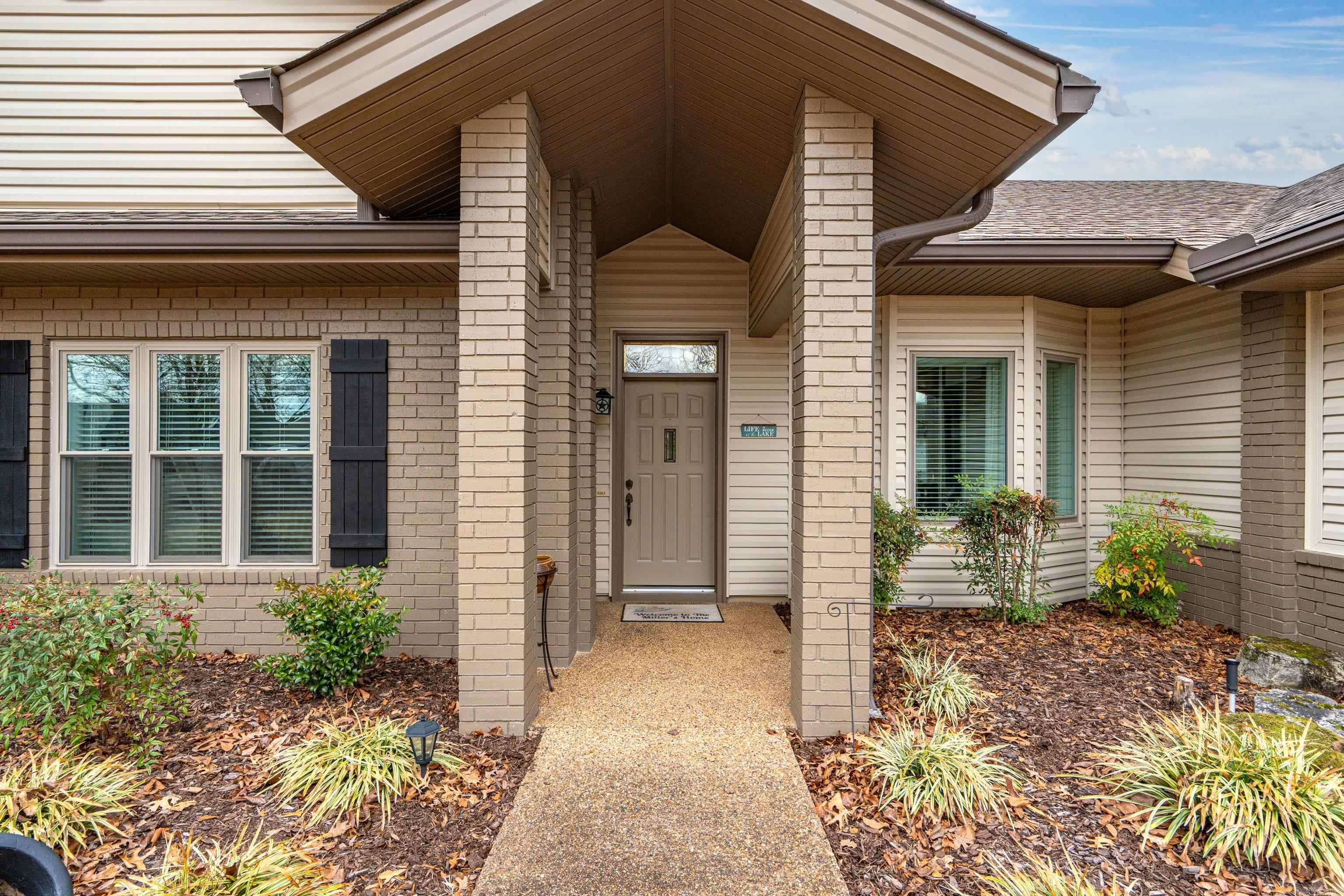 ADORACION - Residential