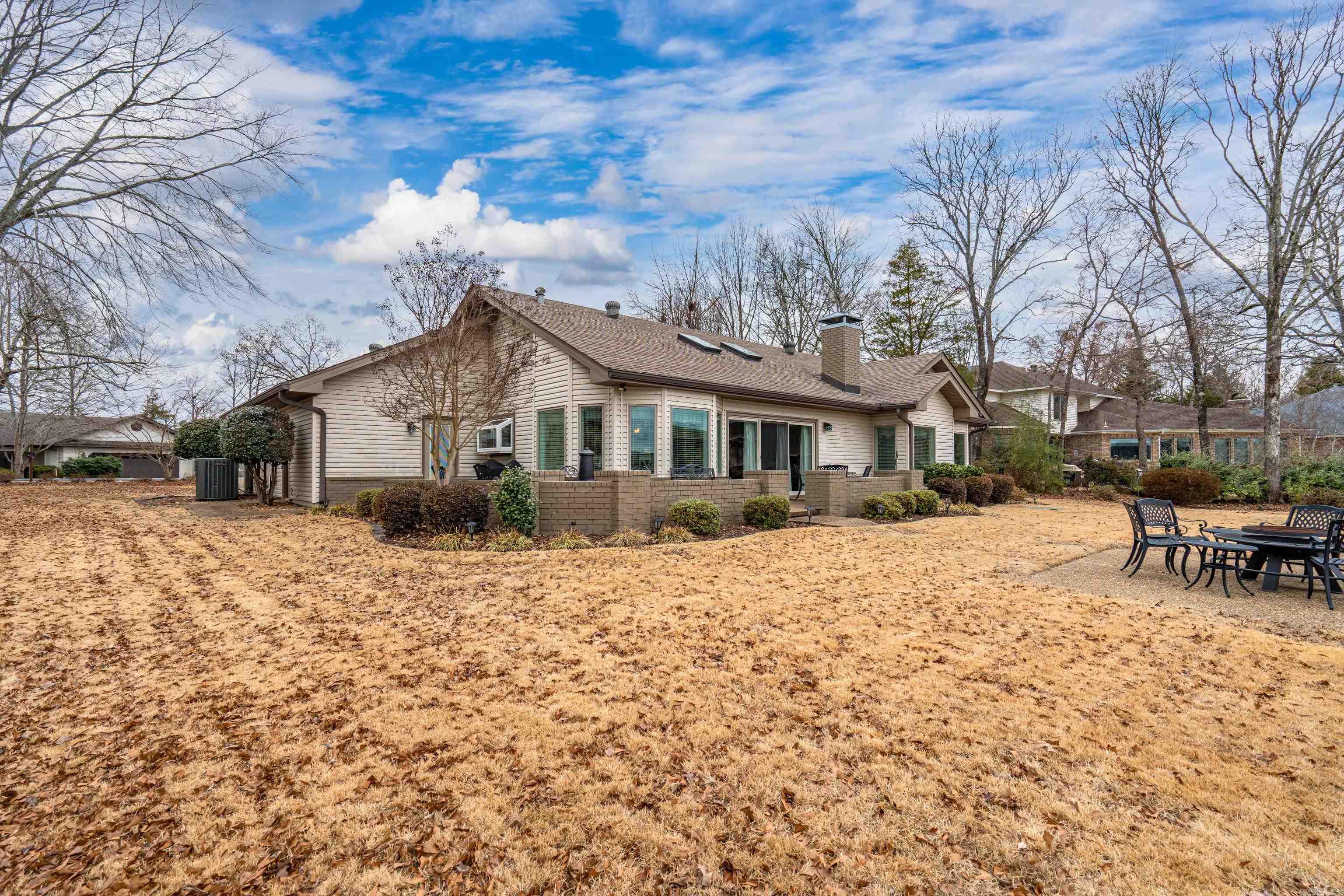 ADORACION - Residential