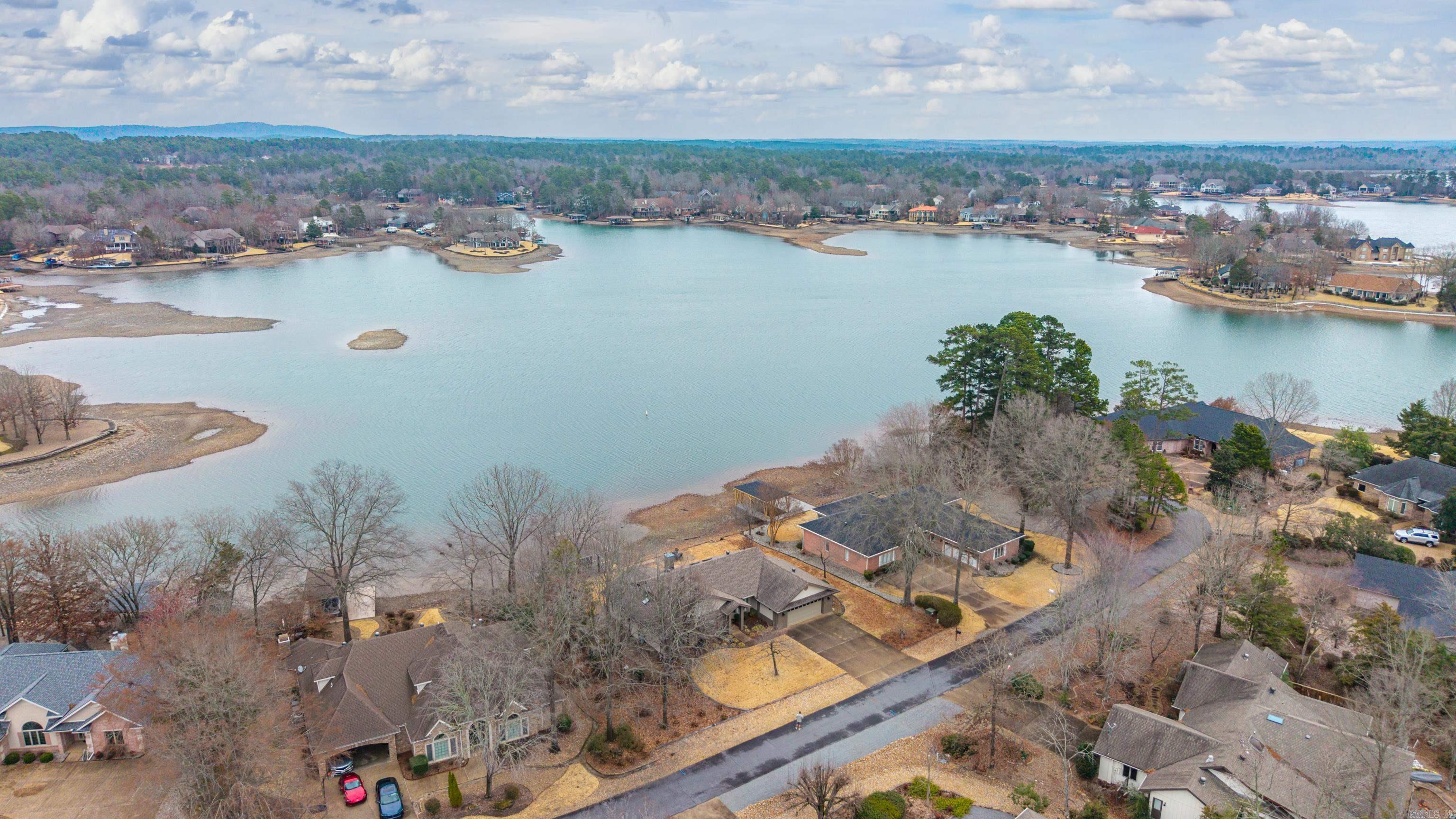 ADORACION - Residential