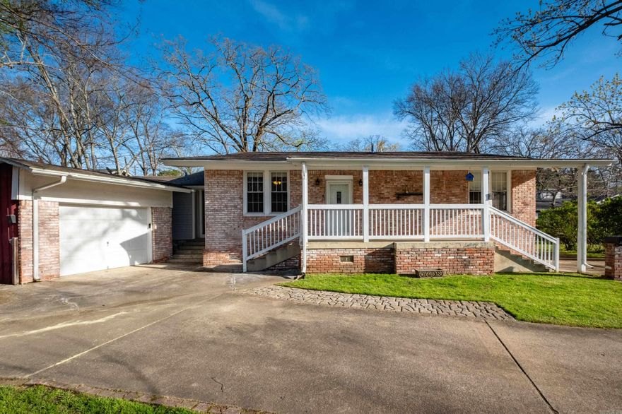 All one level, tons of parking, huge fenced backyard and completely updated in Hillcrest! Property includes 2 living areas, a seperate office/workout room, hardwoods and travertine marble flooring throughout, granite on all surfaces, new windows, a firepit in the backyard and even has a garage!!! Located at the end of the street, this property offers loads of privacy! Agents see remarks!