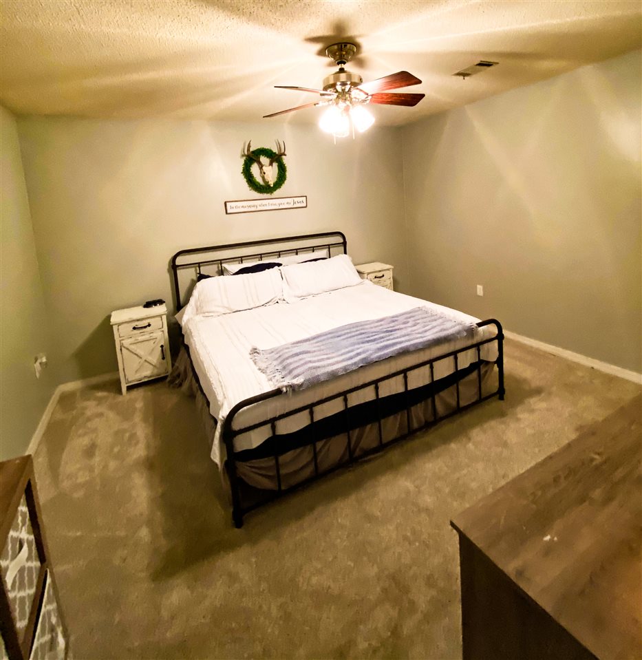 OAKRIDGE - Residential