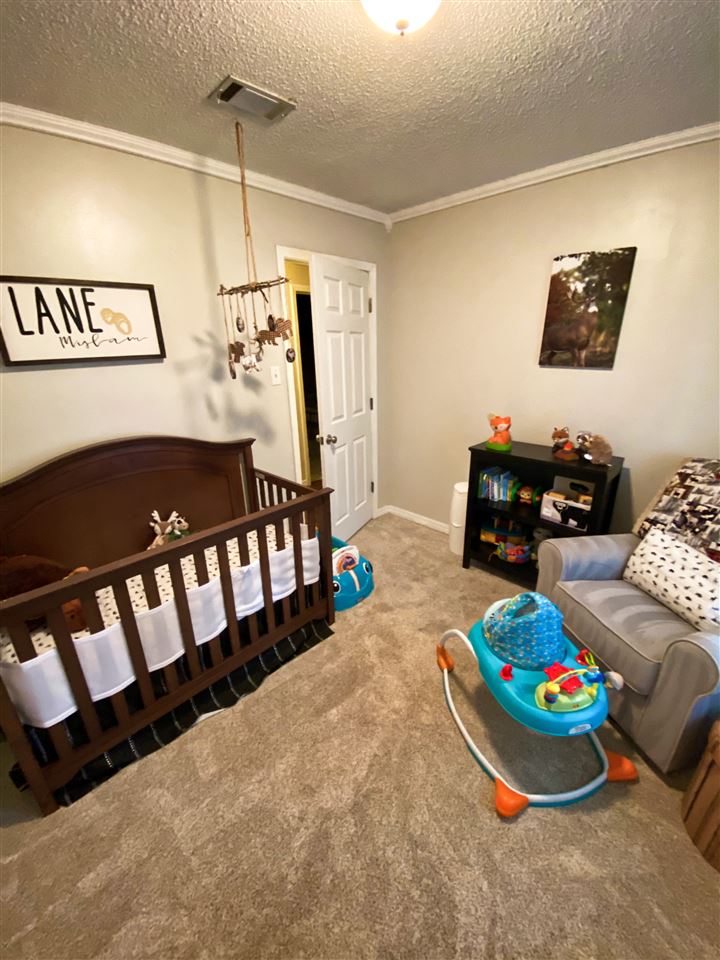 OAKRIDGE - Residential