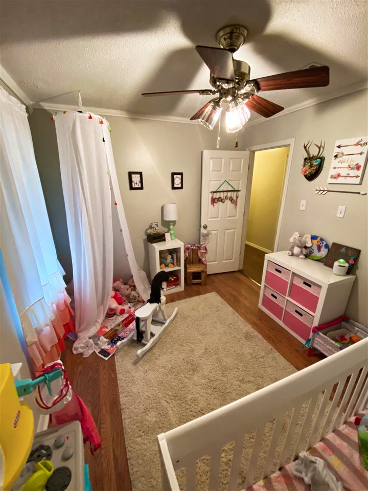 OAKRIDGE - Residential