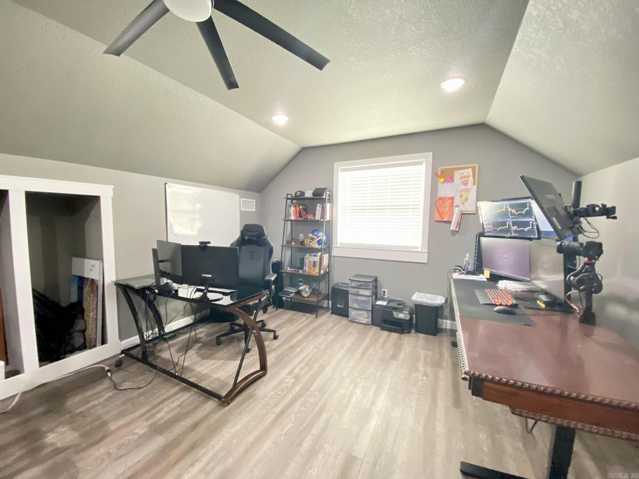LANCASTER-TUBBS CREEK - Residential