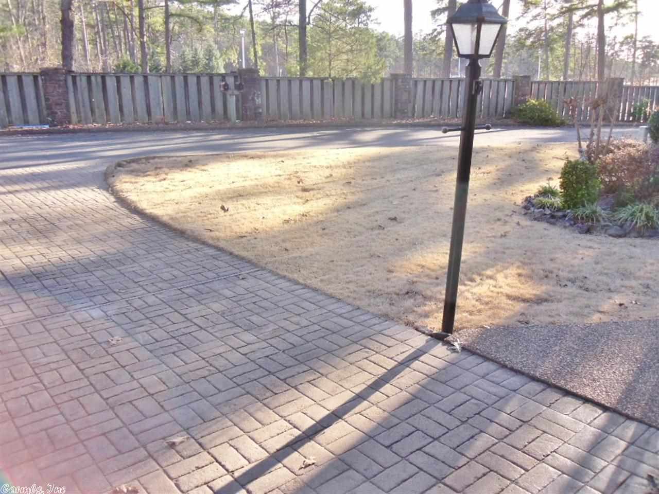 Villa Alegre Courts - Residential