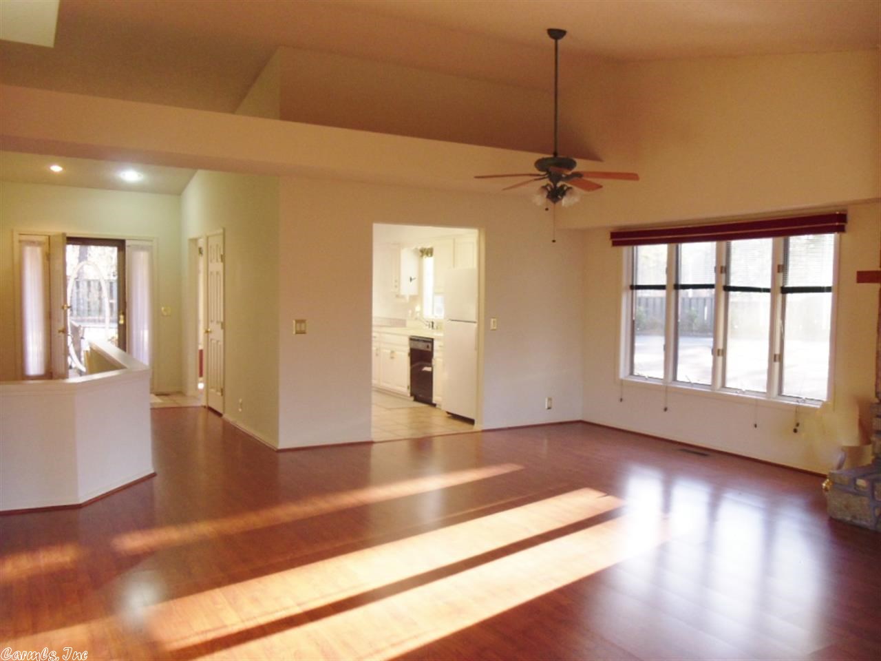 Villa Alegre Courts - Residential