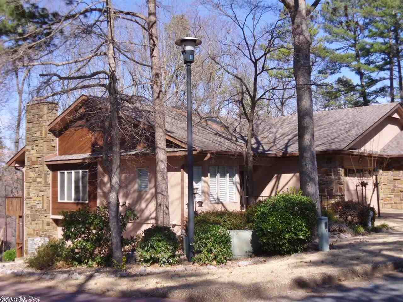 Villa Alegre Courts - Residential