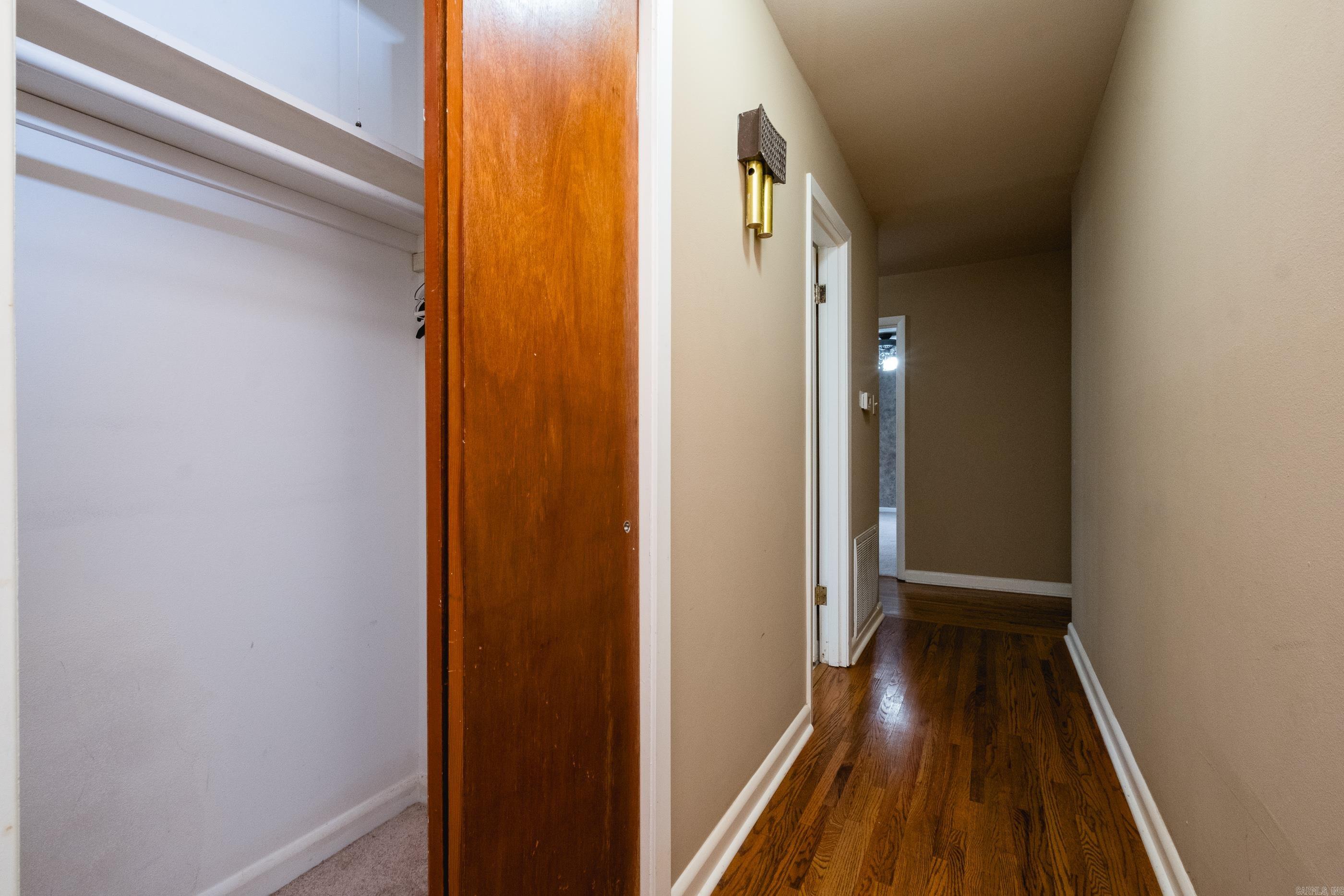 MAYWOOD MANOR - Residential