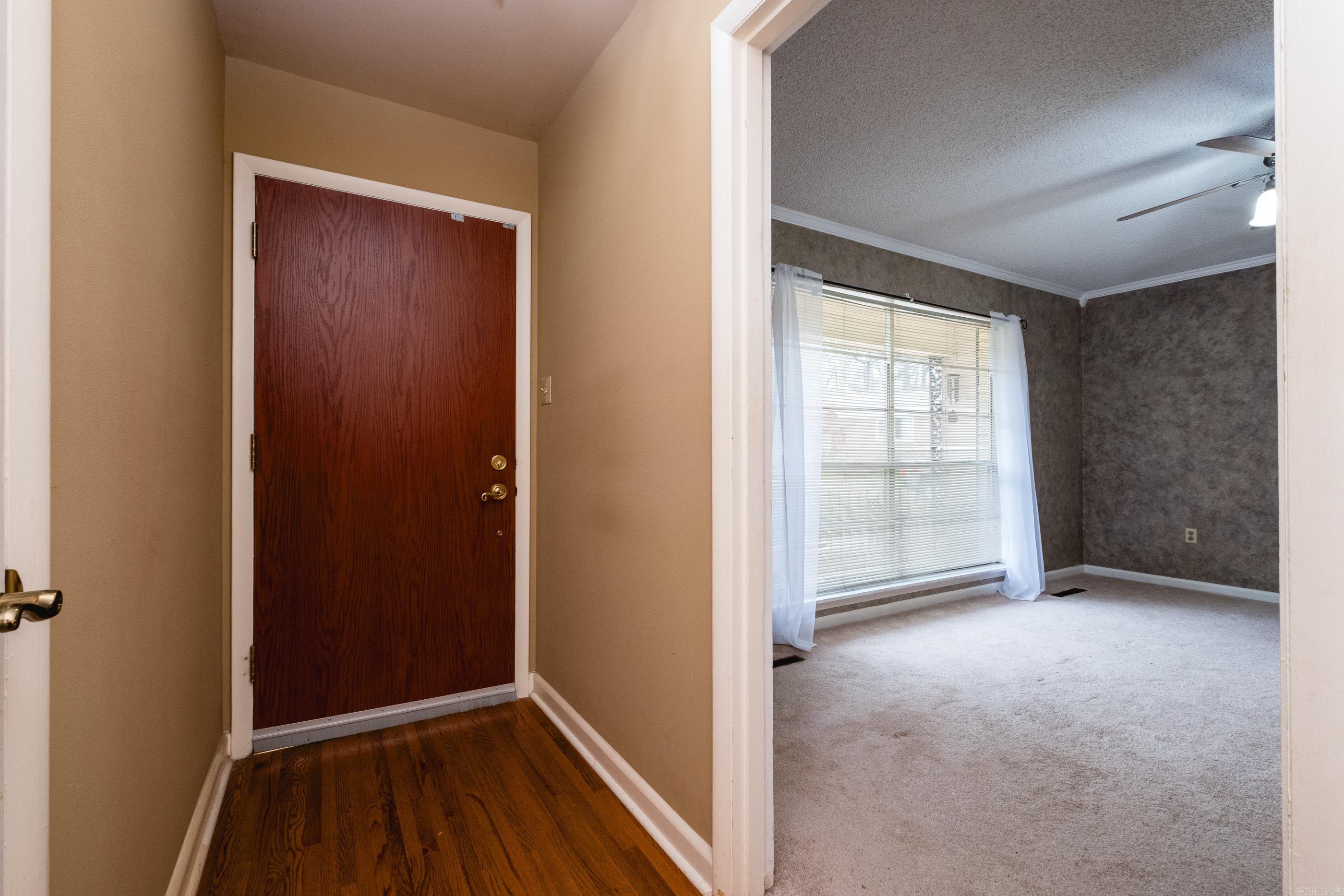 MAYWOOD MANOR - Residential