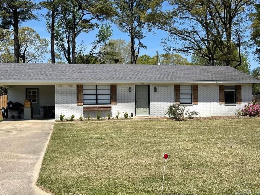 Updated 3 bed / 2 bath ranch-style home. All electric. 2021 updates include: Central HVAC, Architectural shingled roof, flooring, paint (interior & exterior), bathrooms. Dishwasher in 2023. Fenced-in lot with storage building and walk-in storm shelter.