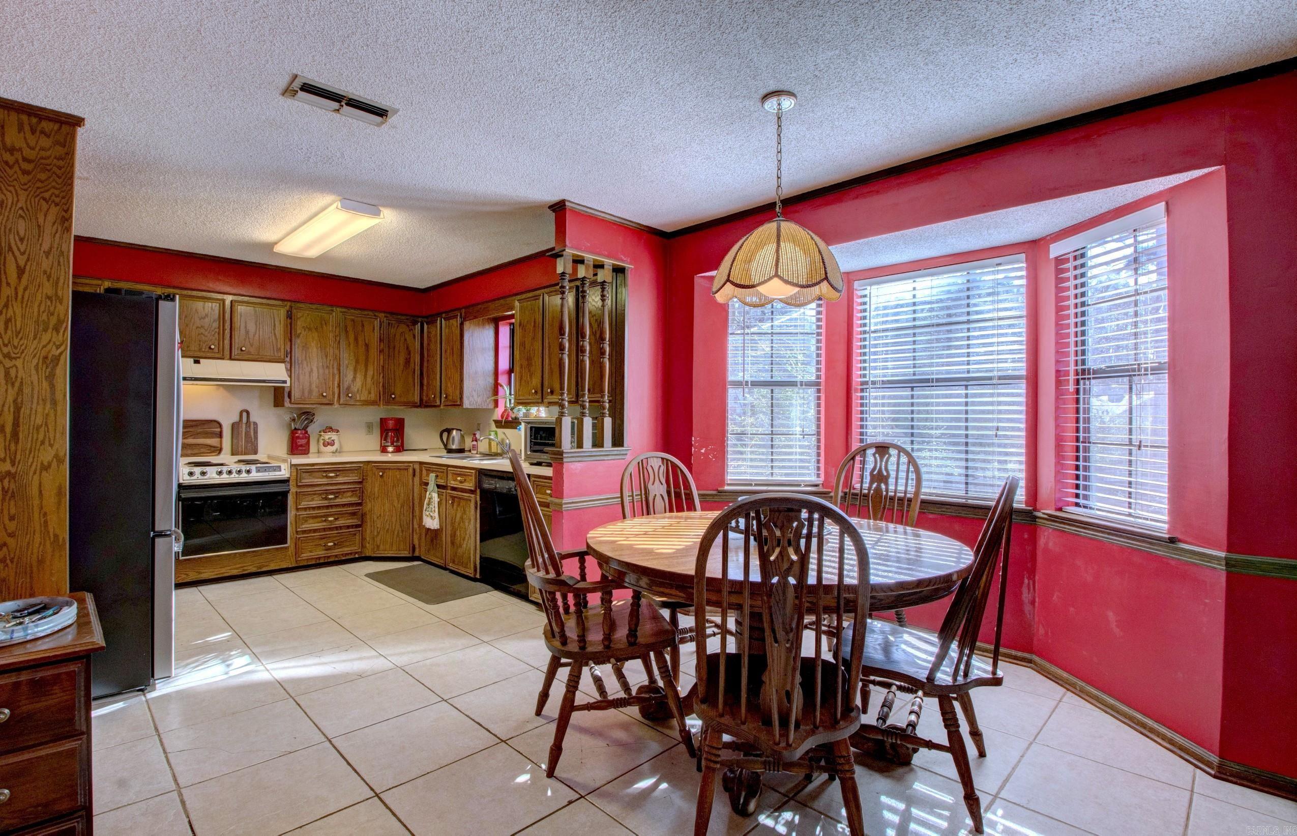 CEDAR RIDGE - Residential