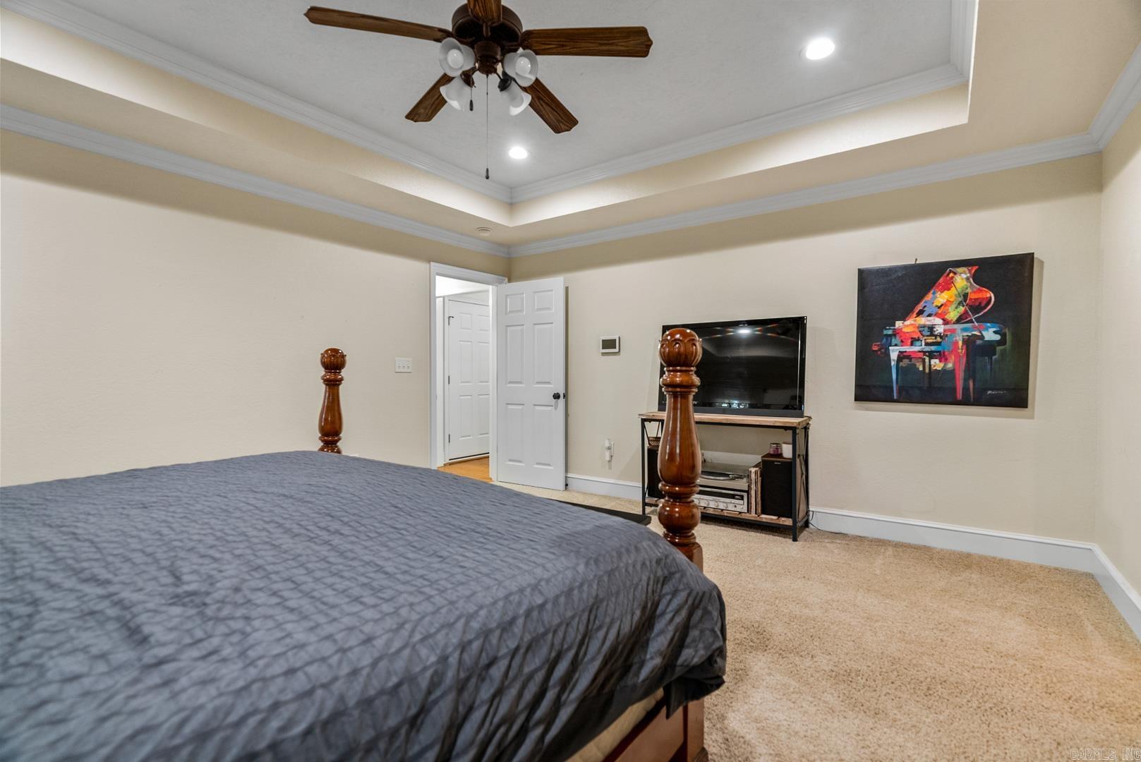 SALTER MEADOWS - Residential