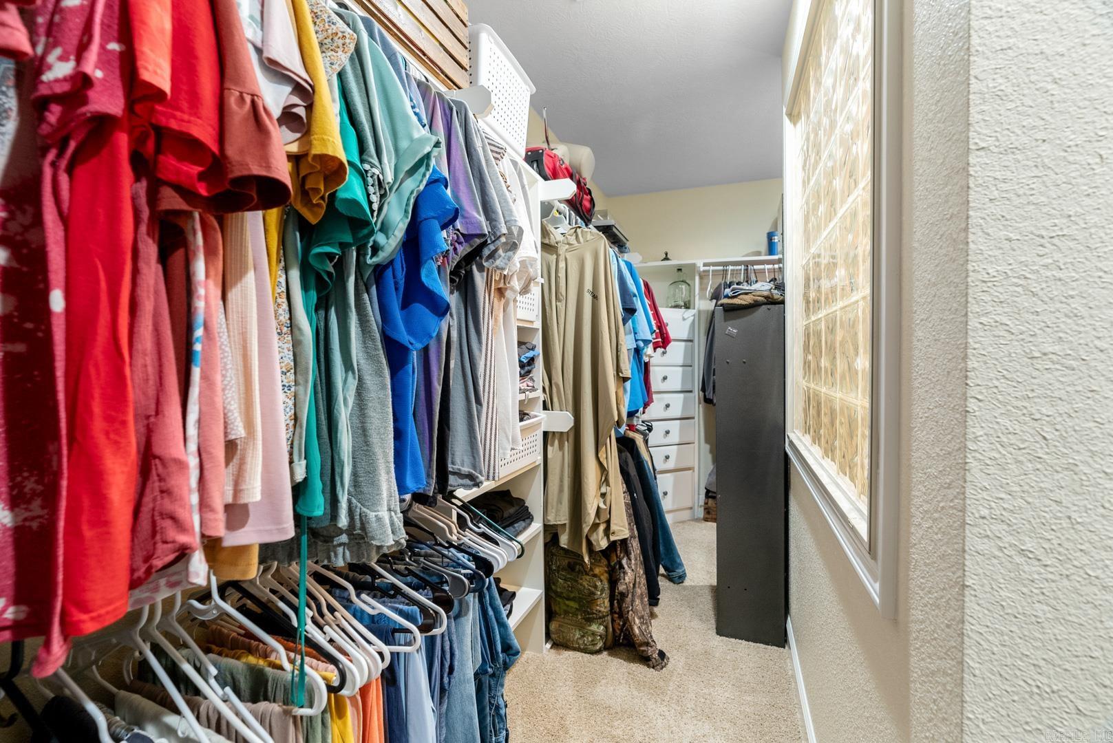 SALTER MEADOWS - Residential