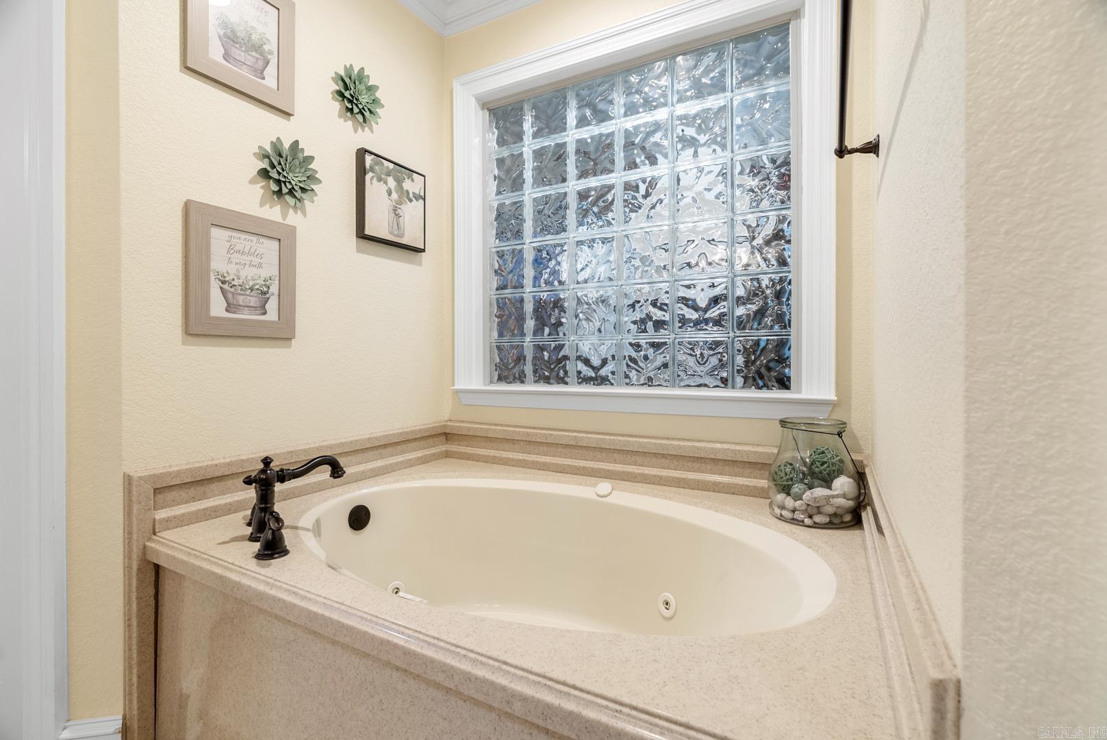 SALTER MEADOWS - Residential