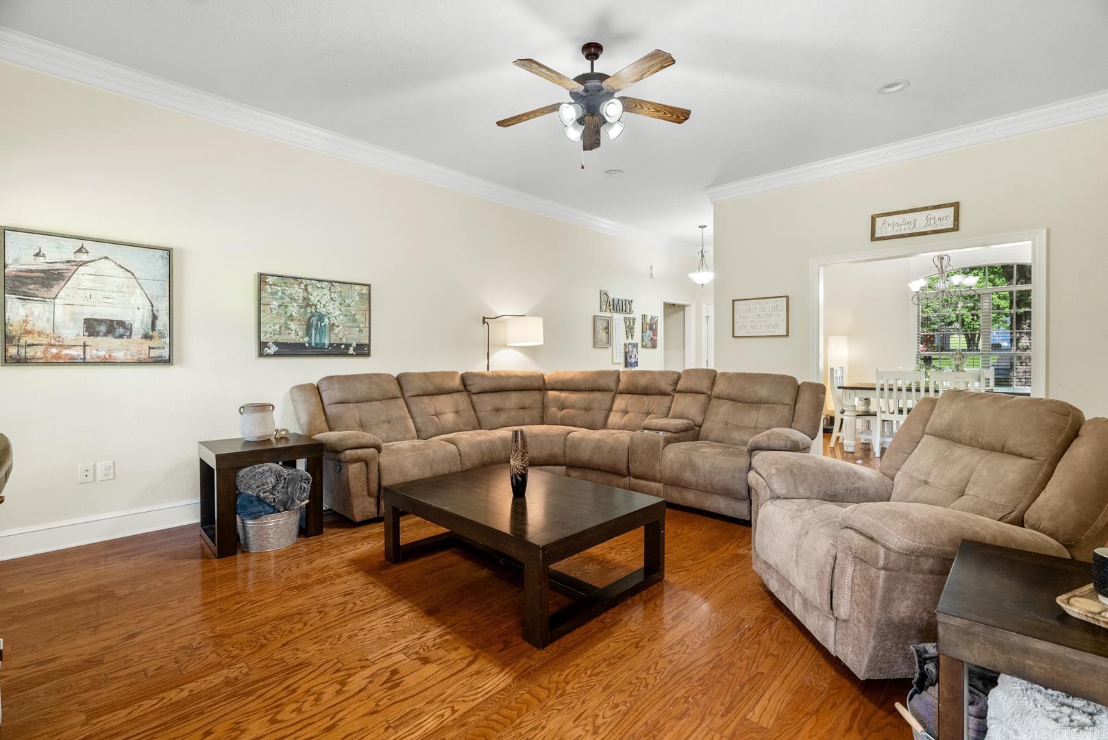 SALTER MEADOWS - Residential