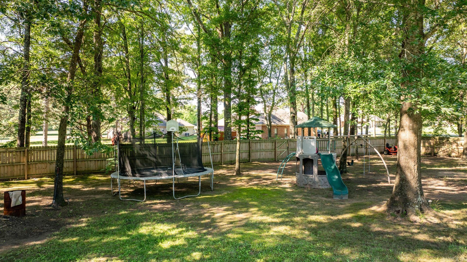 SALTER MEADOWS - Residential