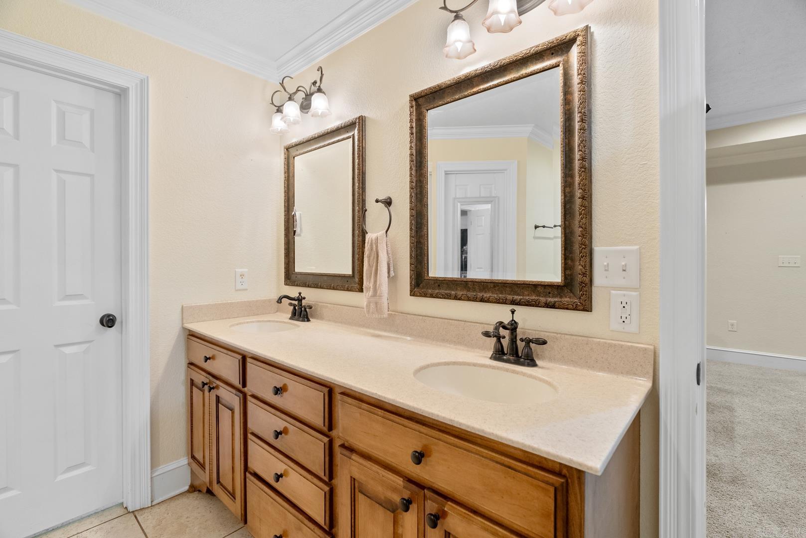 SALTER MEADOWS - Residential