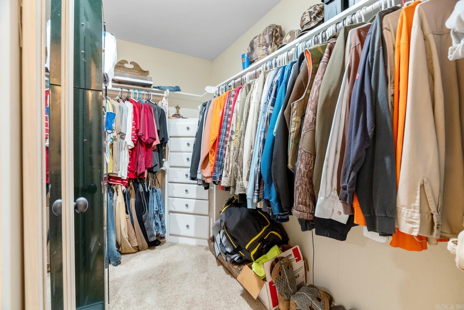 SALTER MEADOWS - Residential