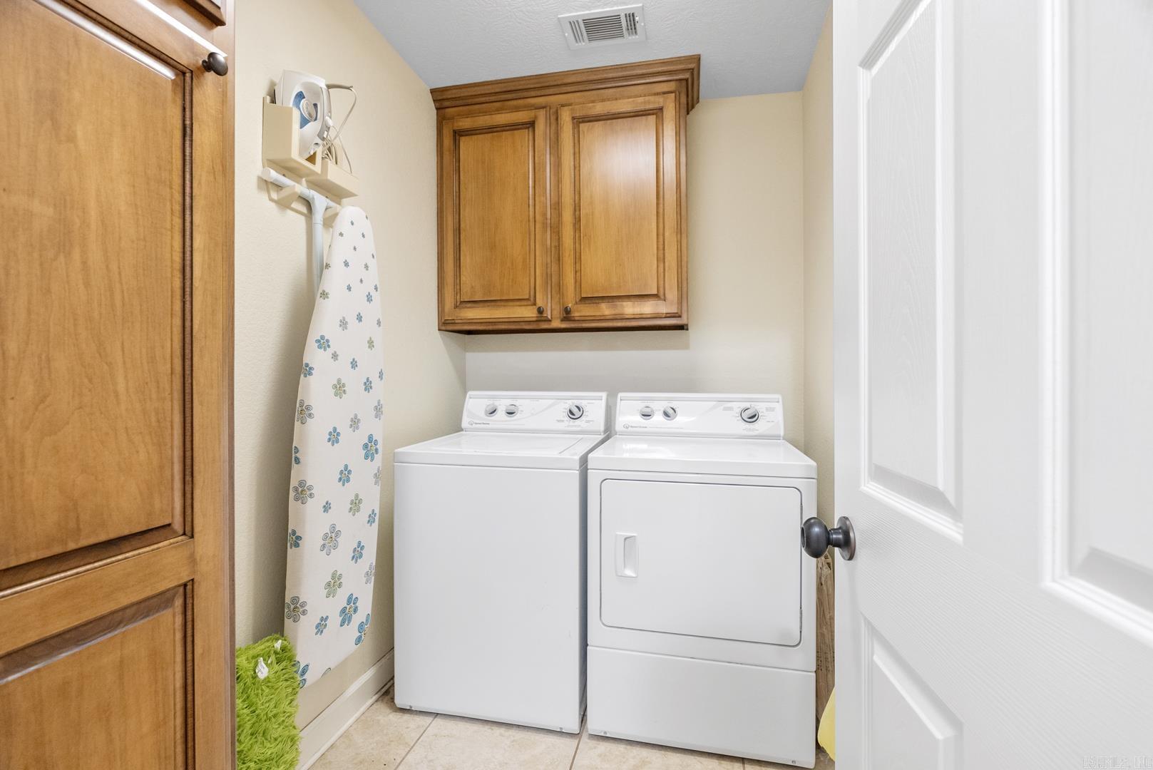 SALTER MEADOWS - Residential