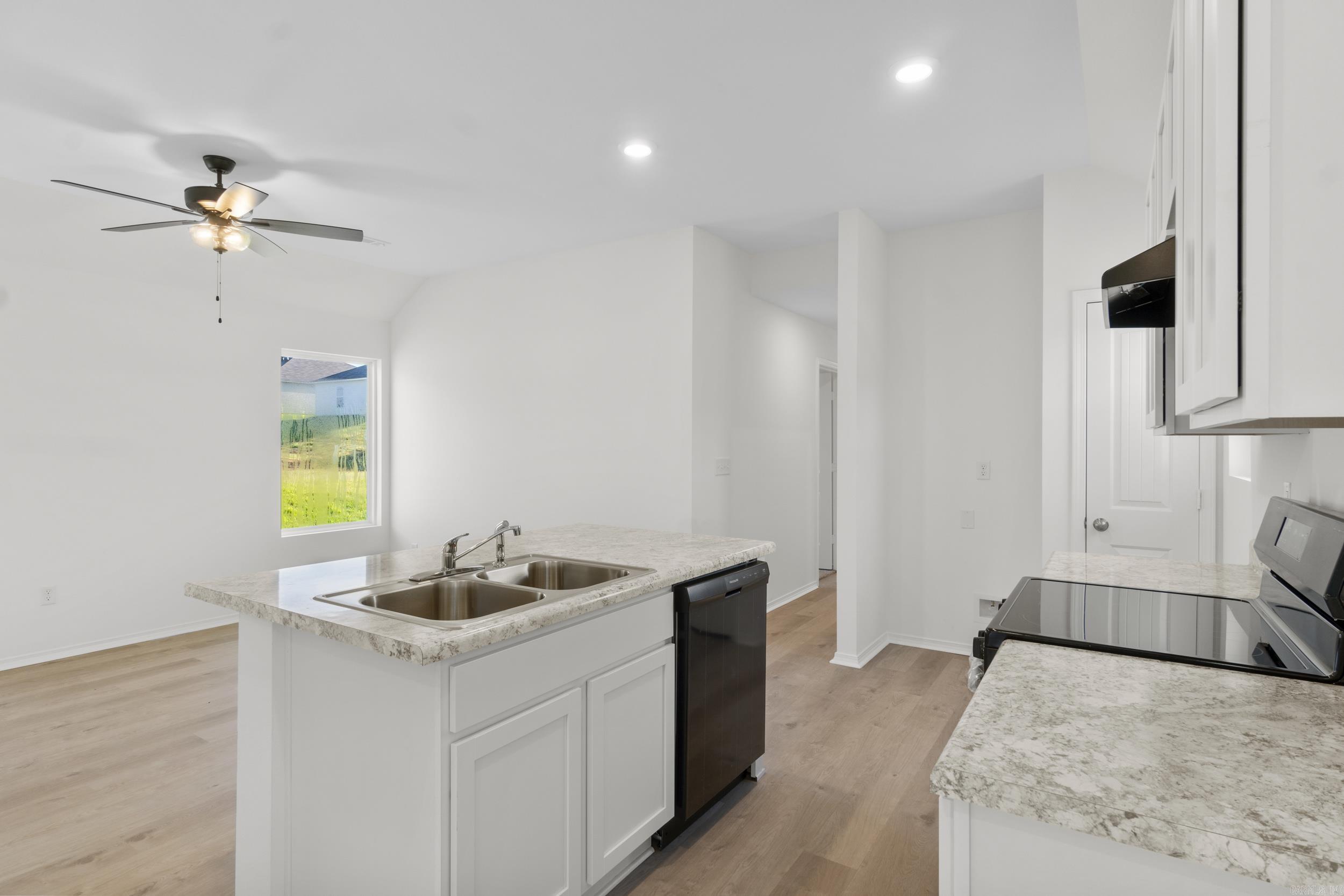 PARKWAY MEADOWS - Residential