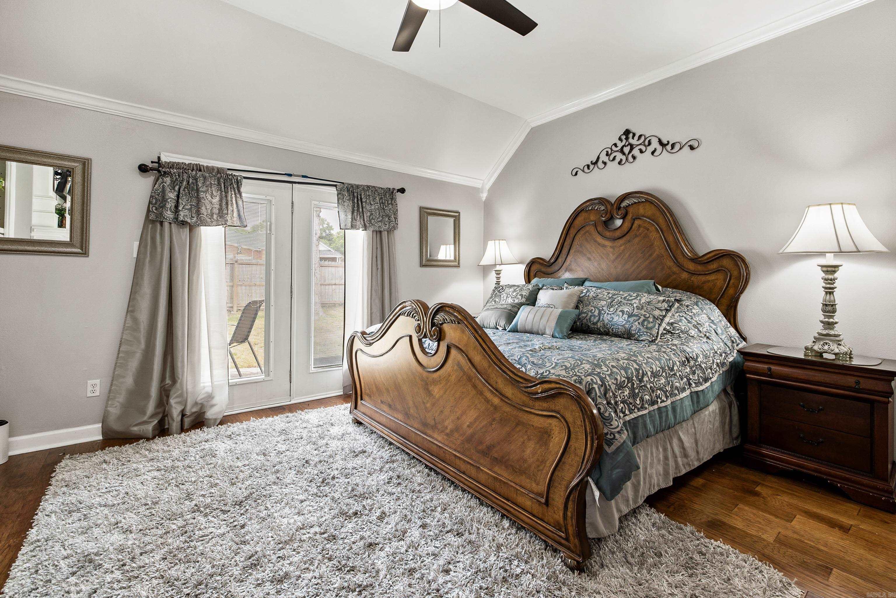 LONGHILLS VILLAGE - Residential