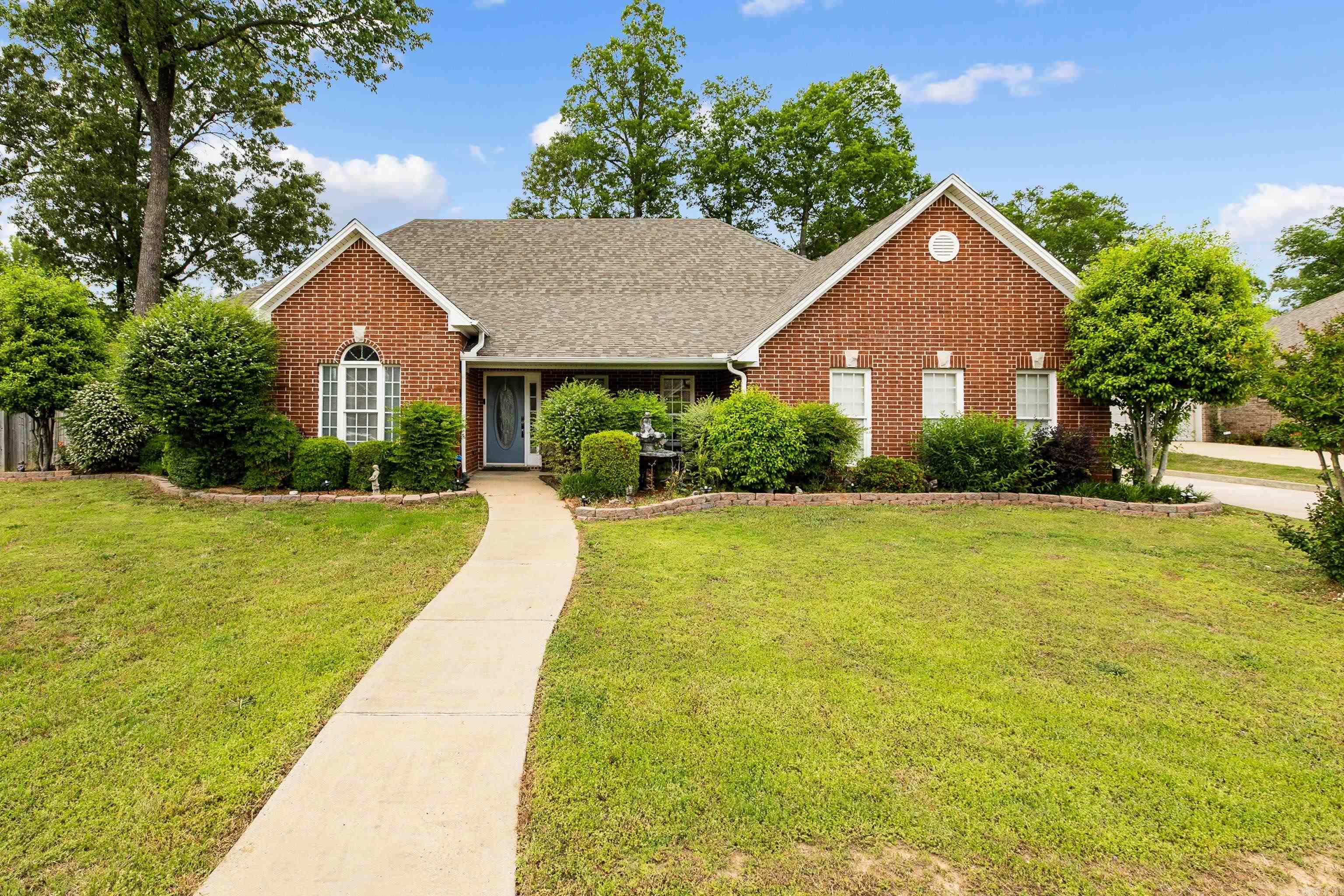 LONGHILLS VILLAGE - Residential