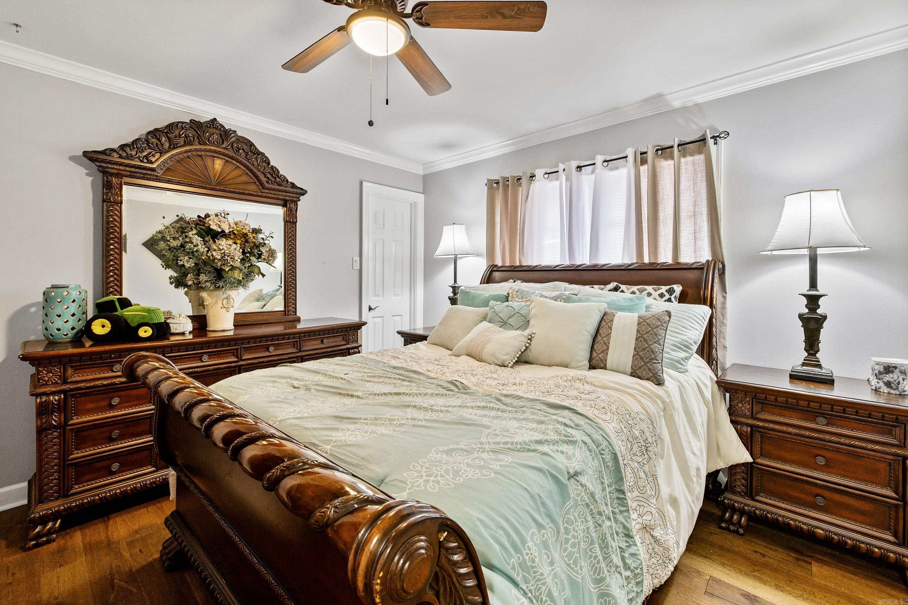 LONGHILLS VILLAGE - Residential