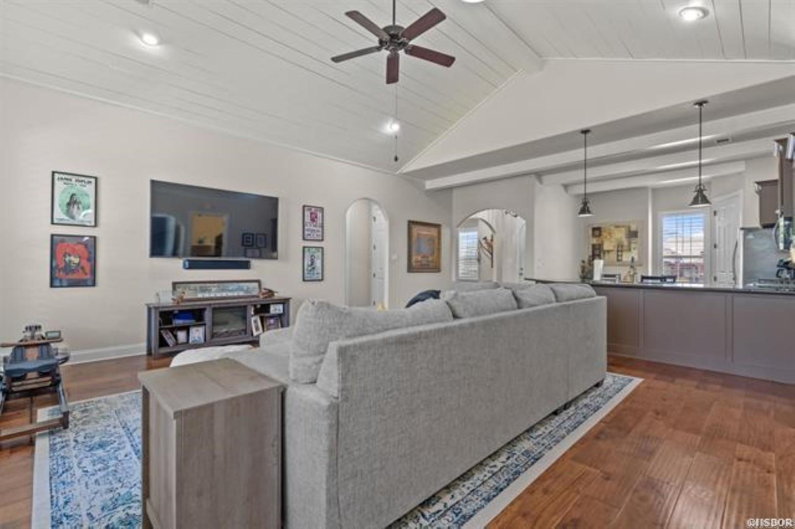 Forest Lake - Residential