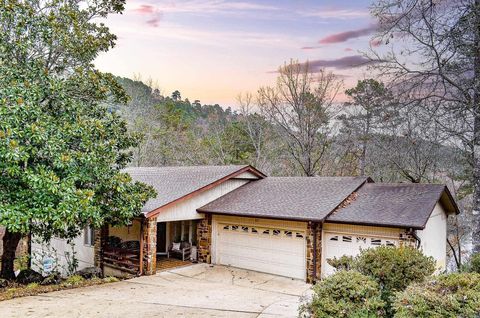 Photo of 47 Coronado Lane Ln, Hot Springs Village, AR 71909 (MLS # 25048134)