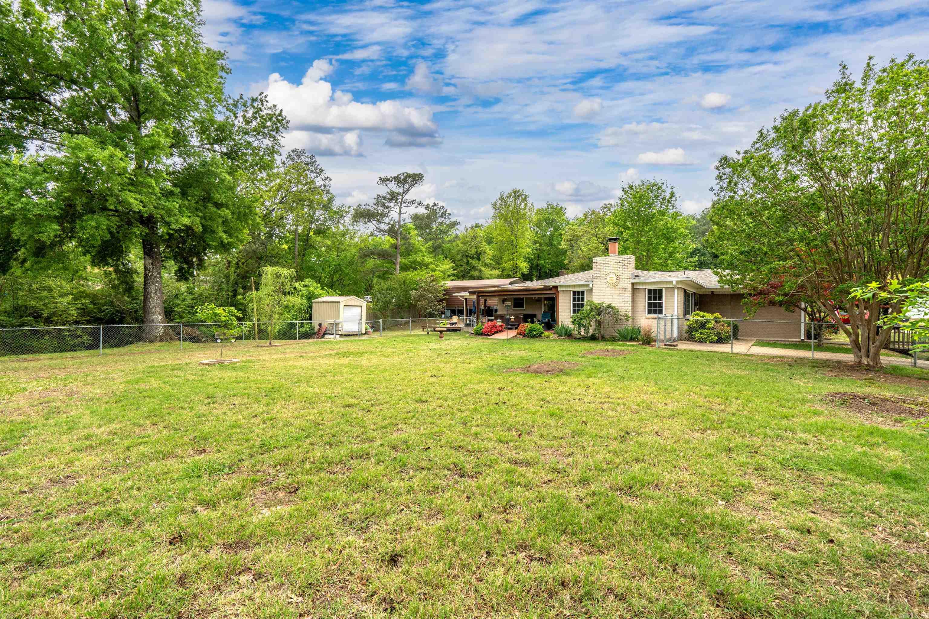 LAKE FOREST - Residential