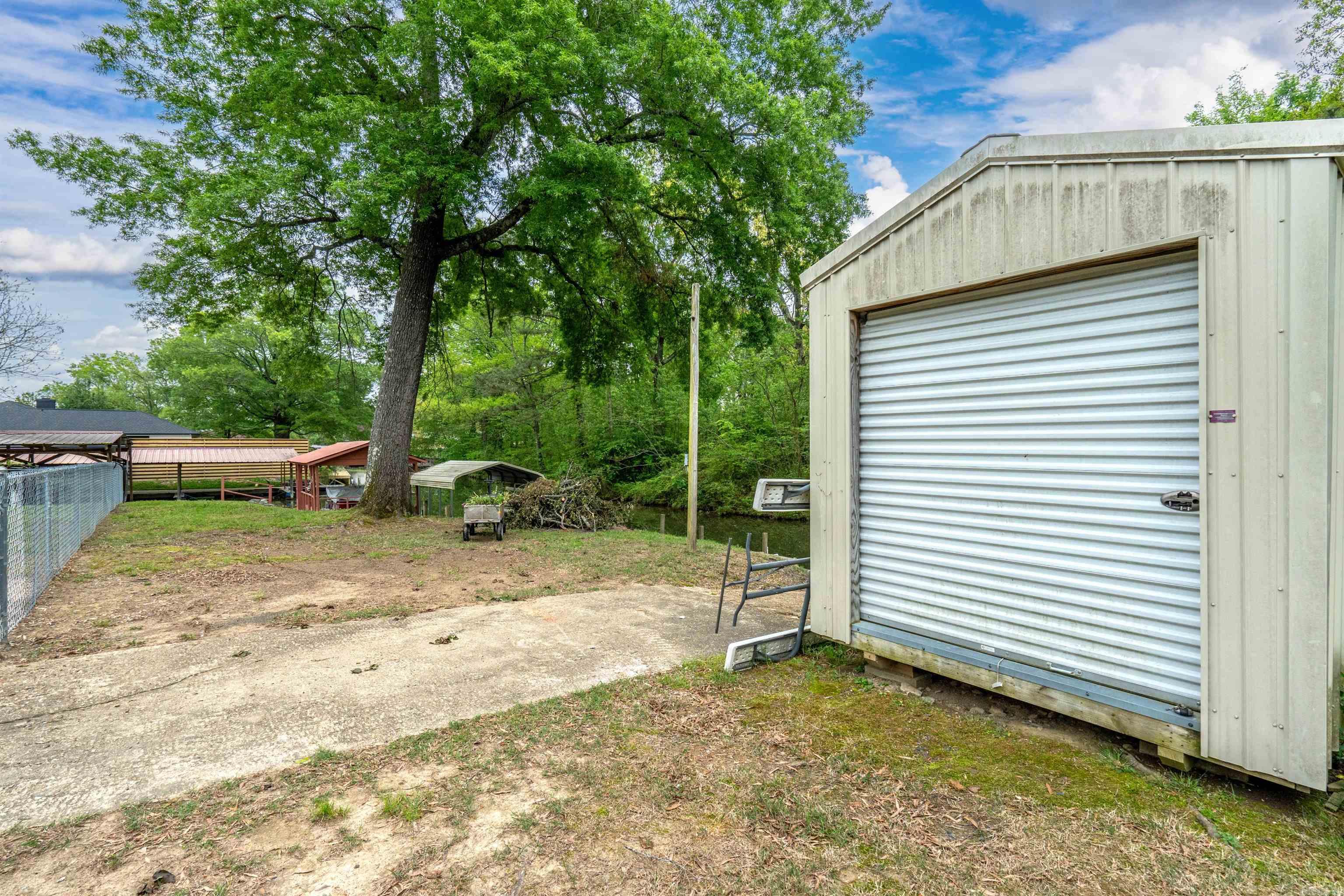 LAKE FOREST - Residential