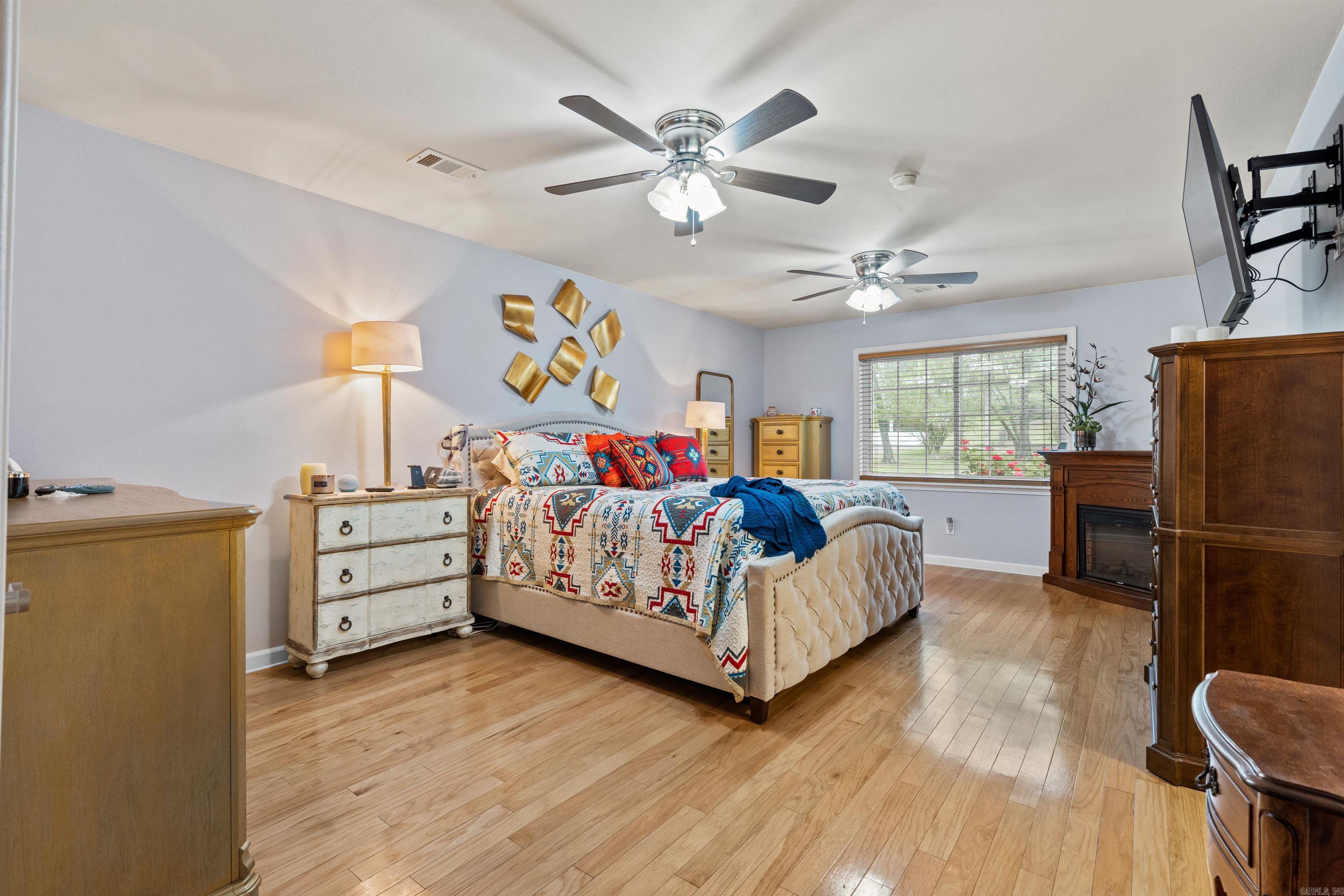 LAKE FOREST - Residential