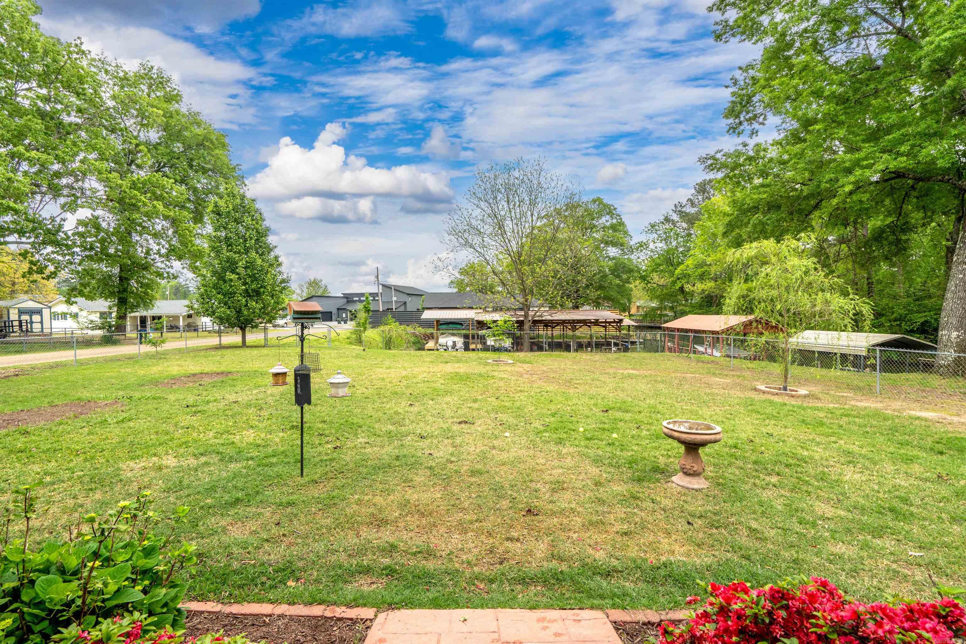 LAKE FOREST - Residential