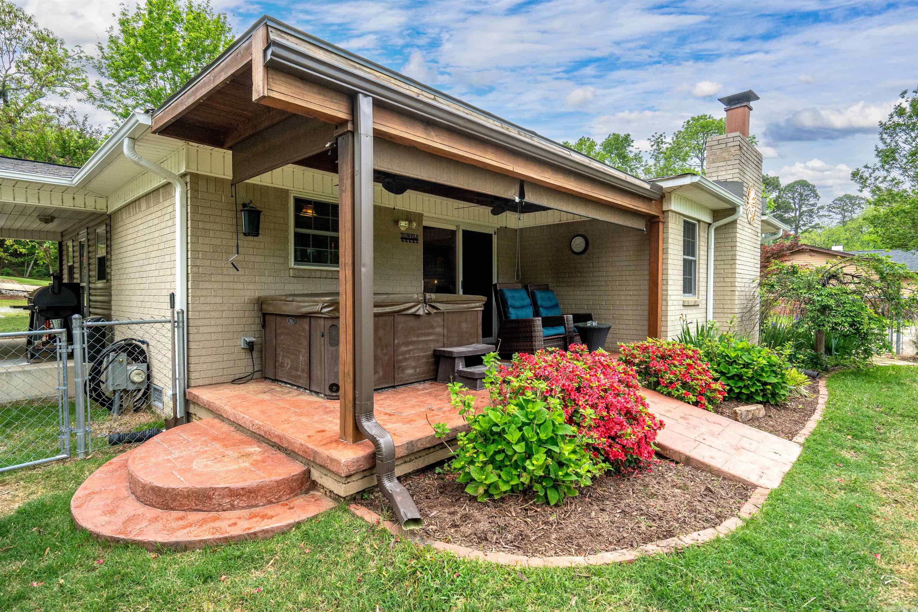 LAKE FOREST - Residential