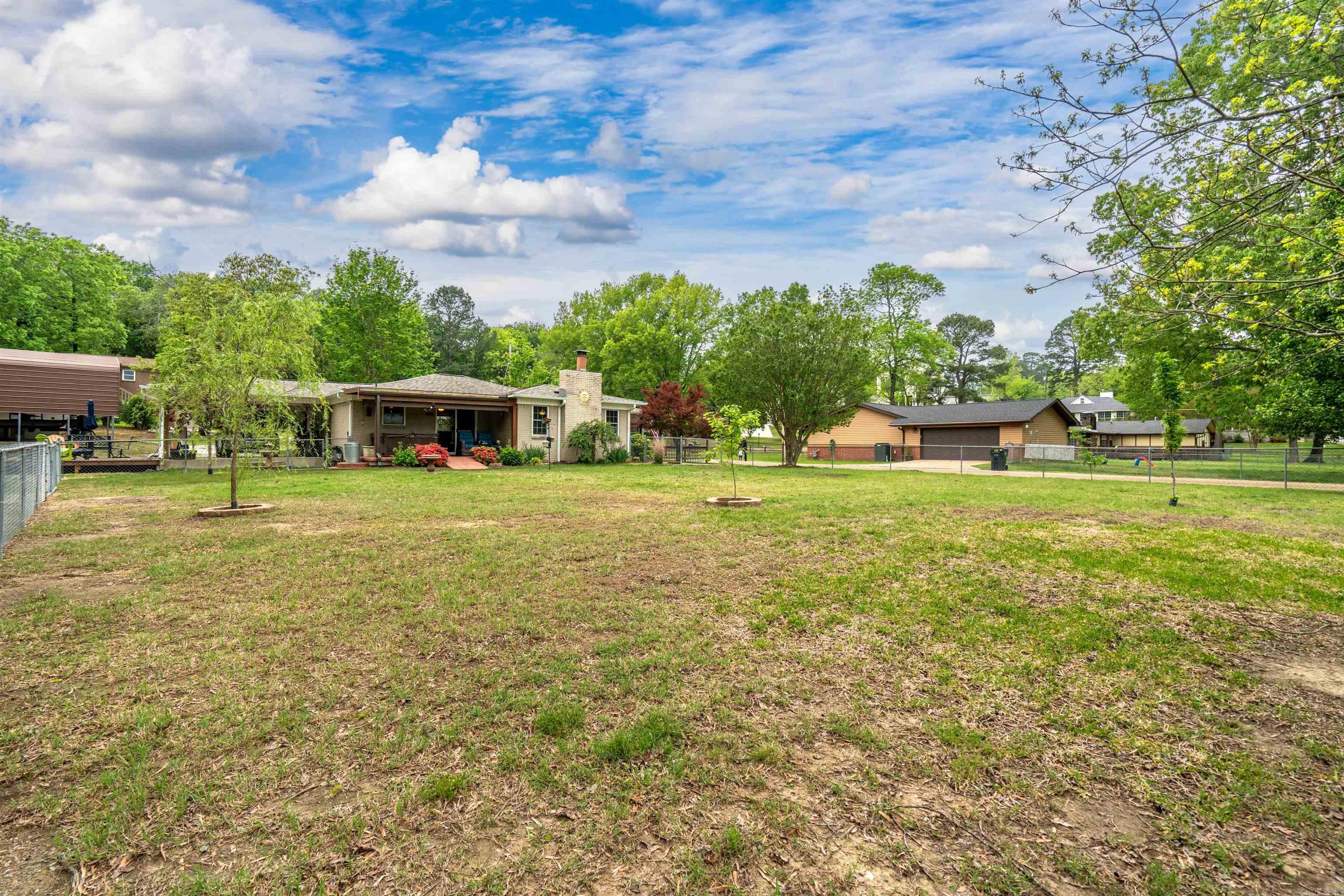 LAKE FOREST - Residential