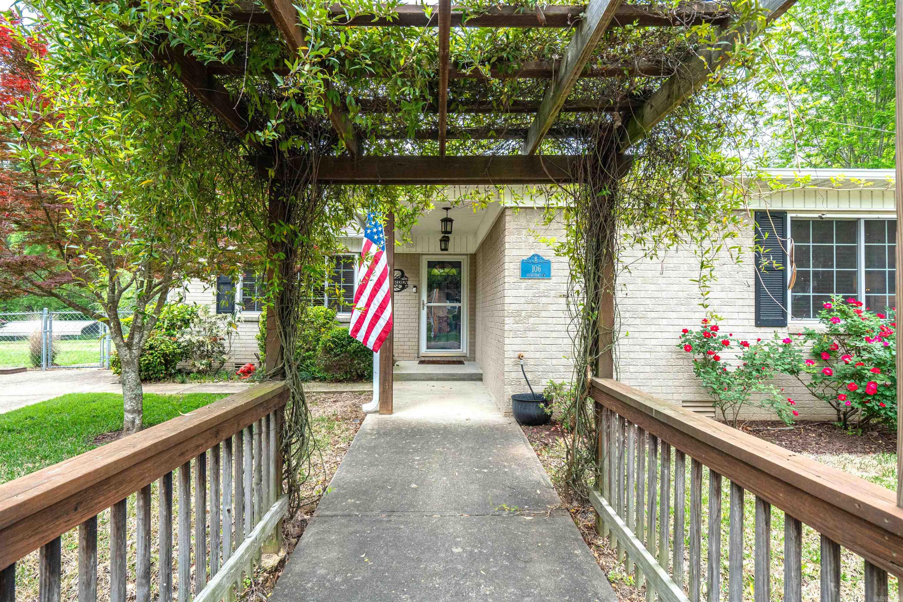 LAKE FOREST - Residential