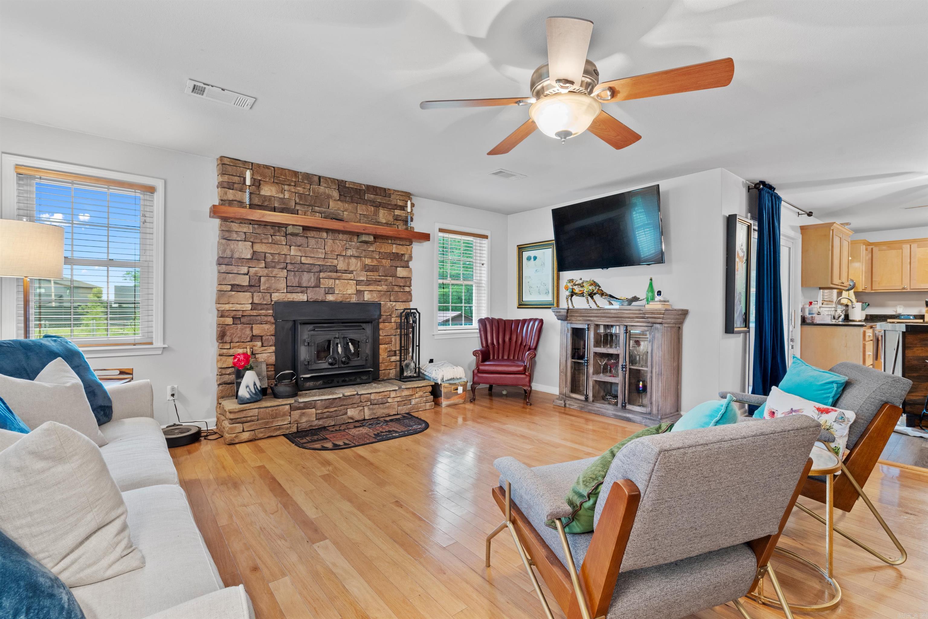 LAKE FOREST - Residential