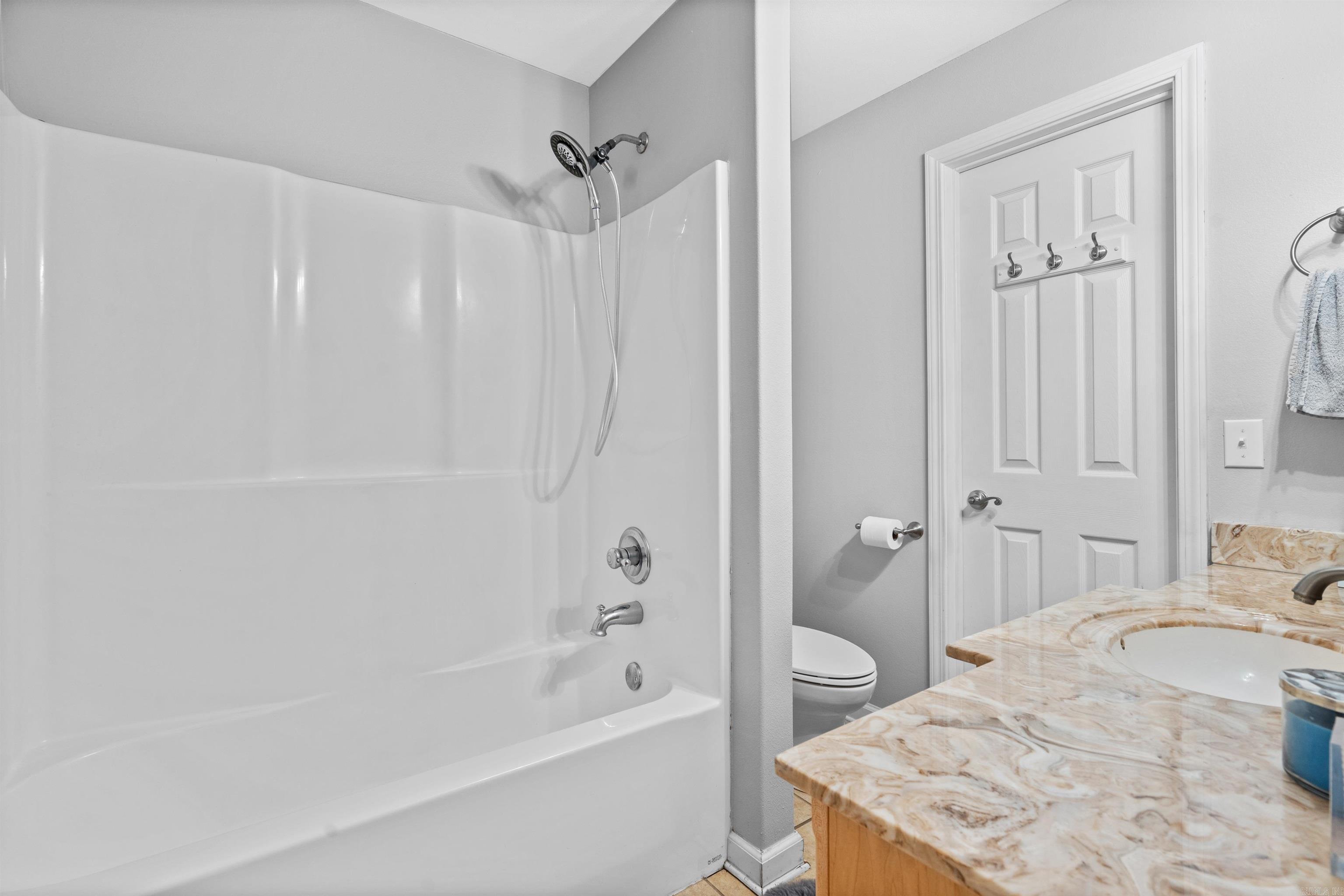 LAKE FOREST - Residential