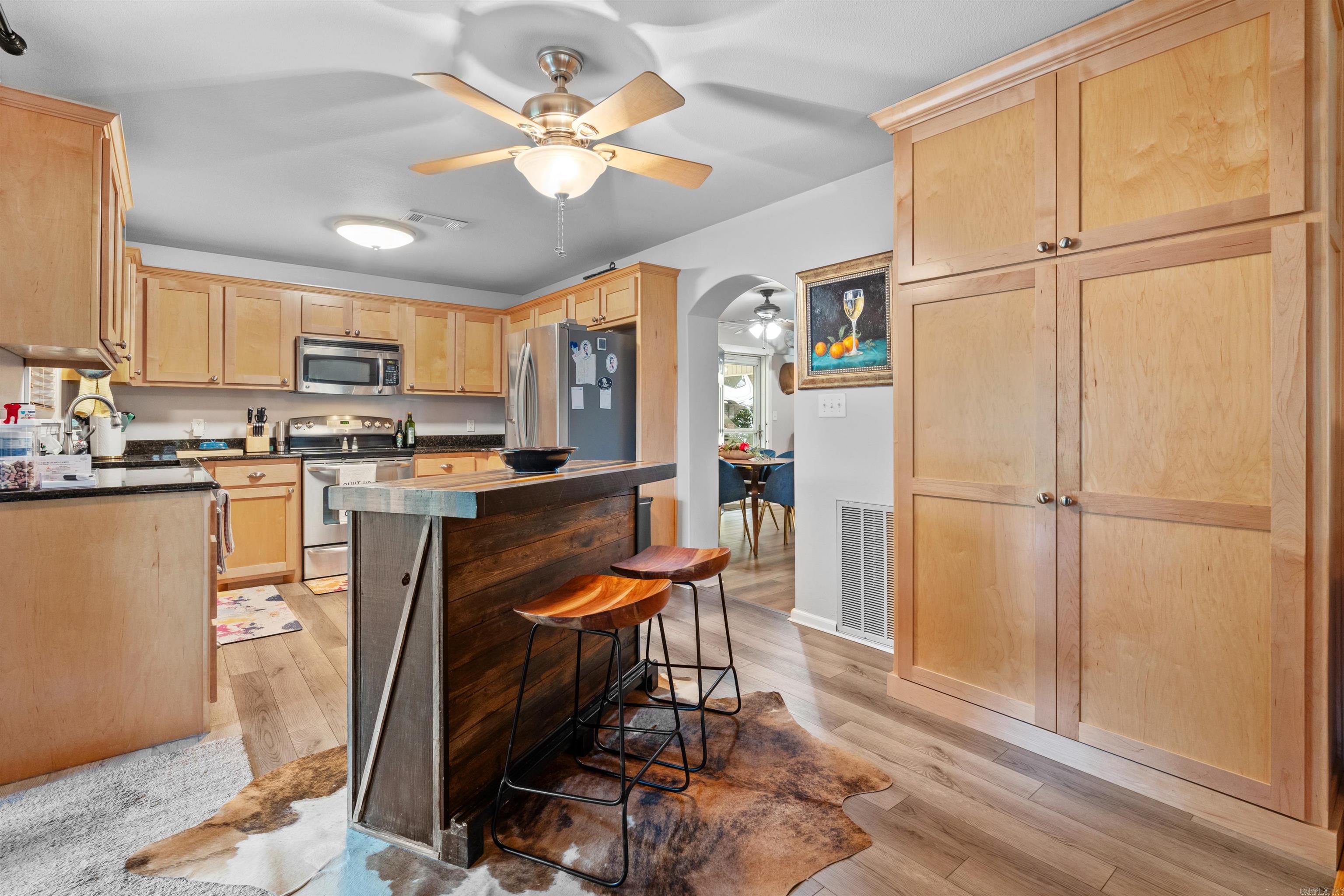 LAKE FOREST - Residential