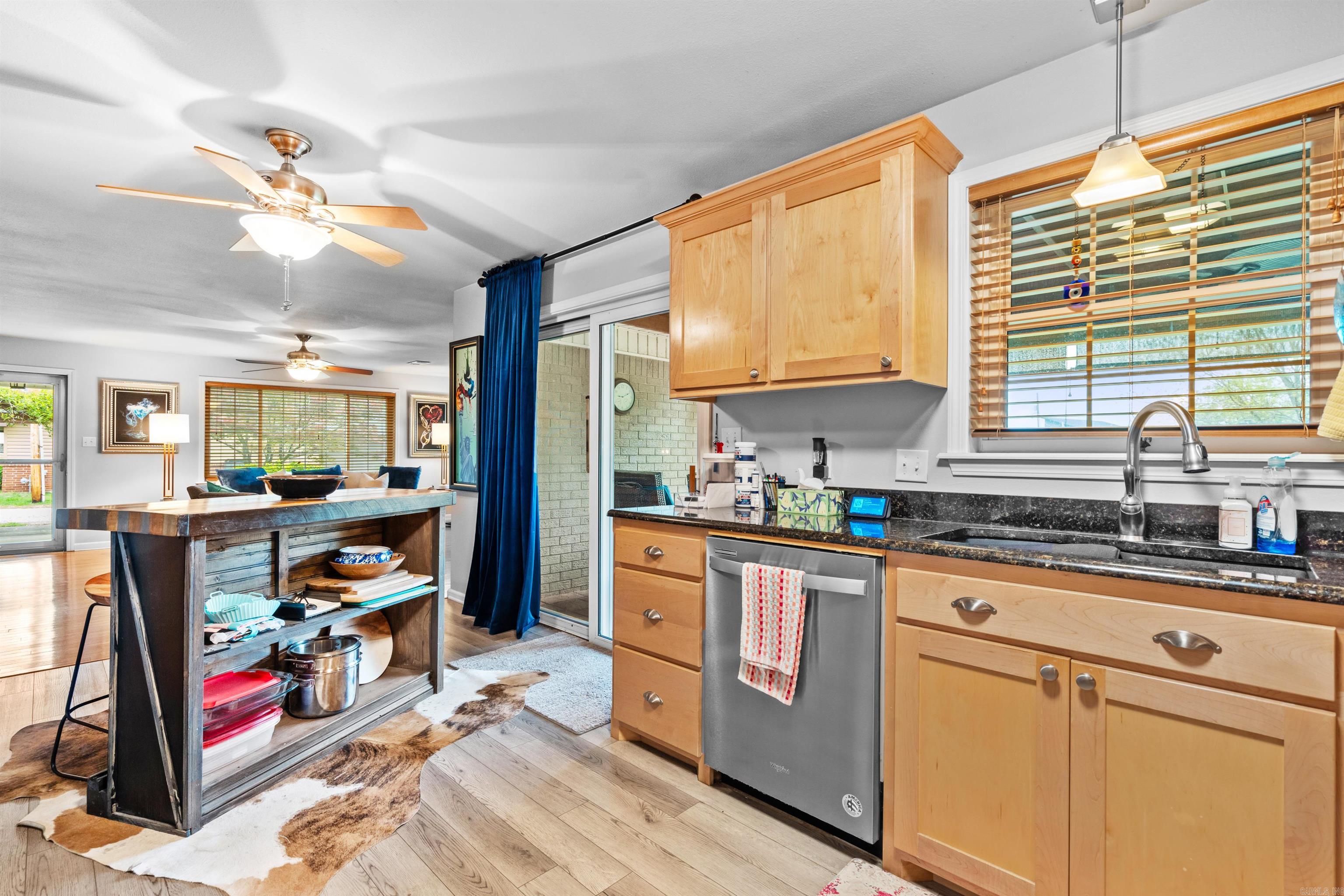 LAKE FOREST - Residential