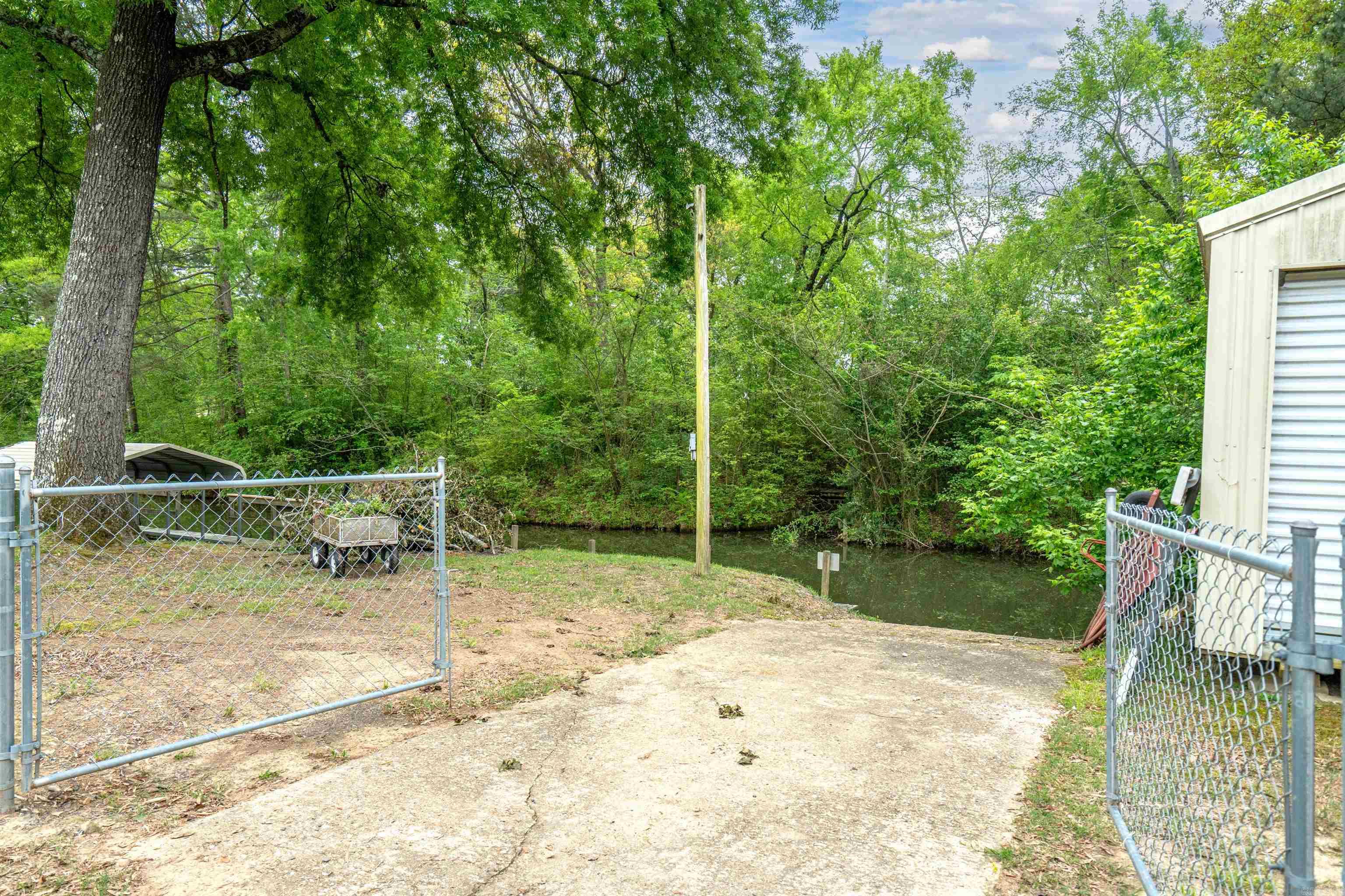 LAKE FOREST - Residential