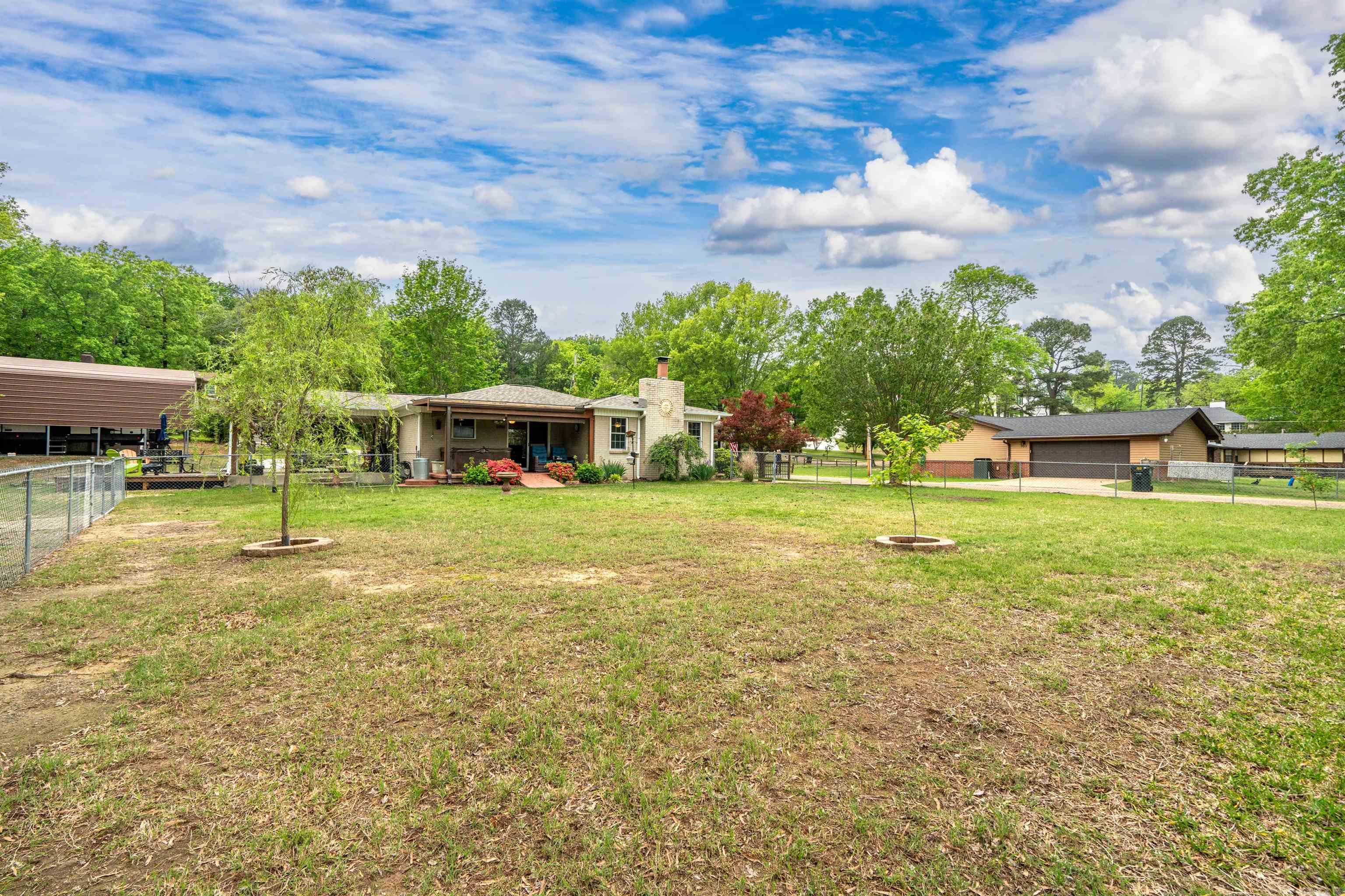 LAKE FOREST - Residential