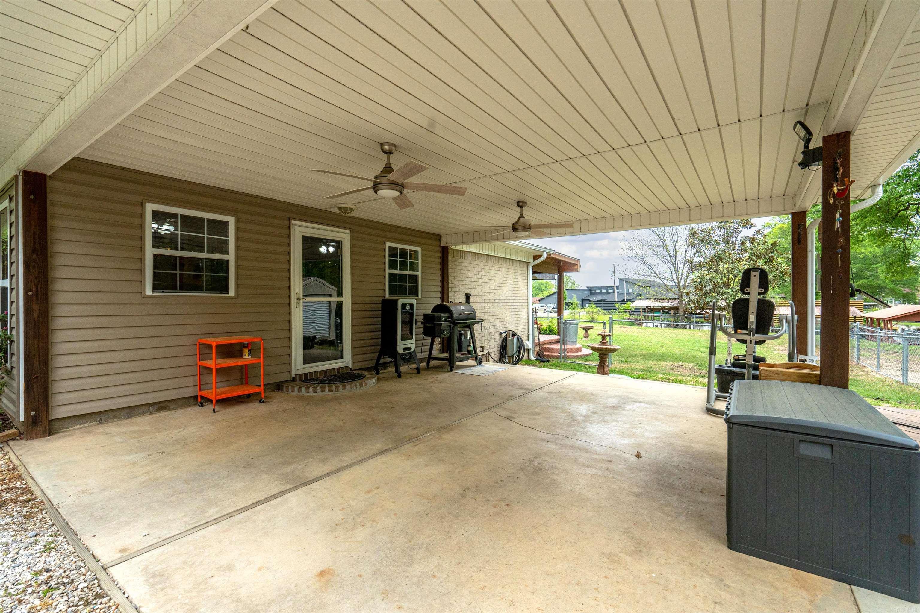 LAKE FOREST - Residential